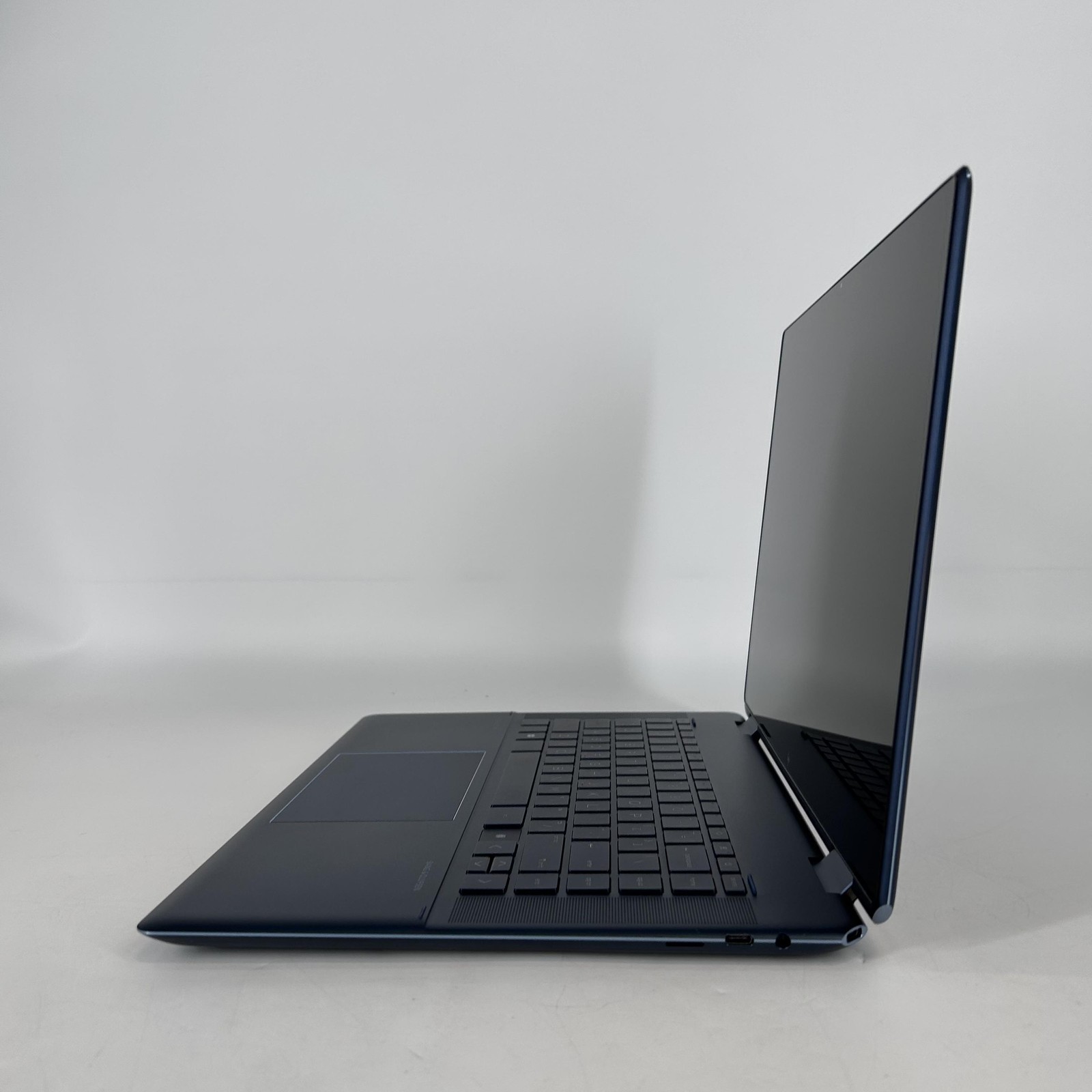 HP Spectre 16 x360 FHD+ TOUCH 2.3 GHz i7-12700H 16GB 512GB SSD Excellent