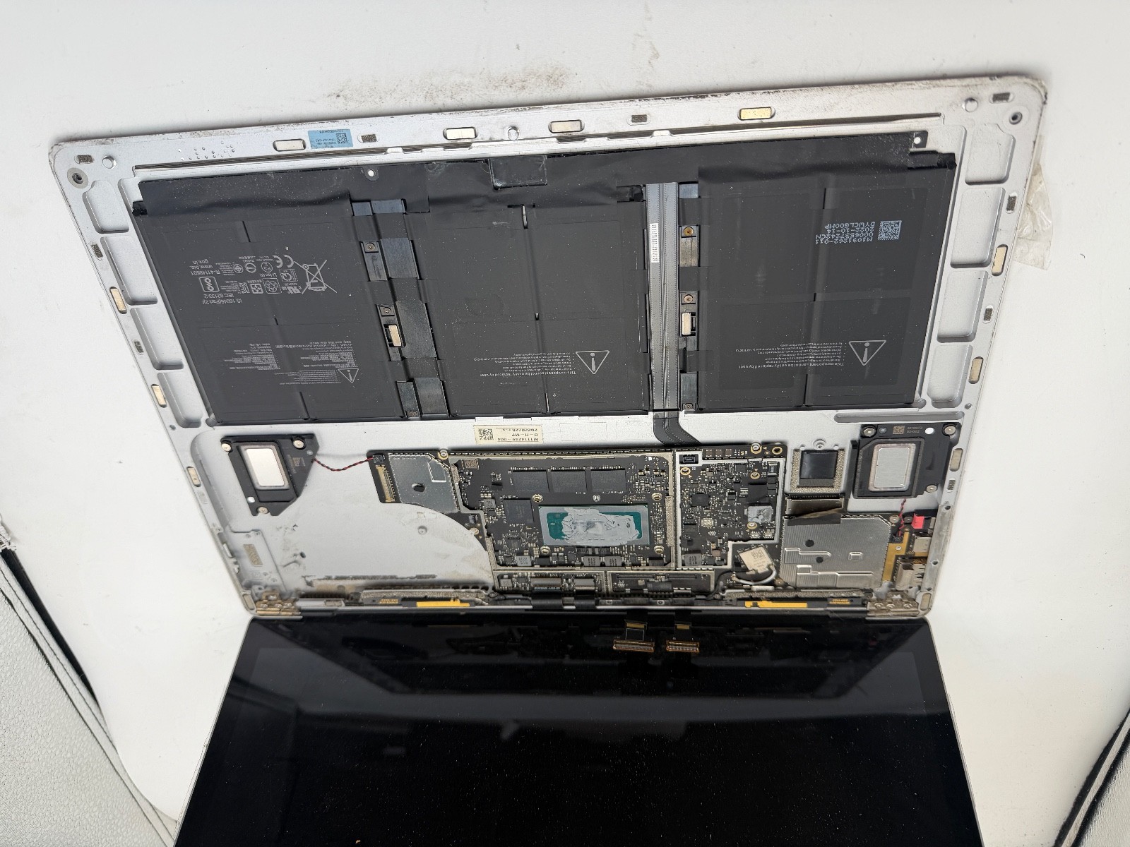 Microsoft Surface Laptop 4 1979 15″ PARTS REPAIR ONLY!!