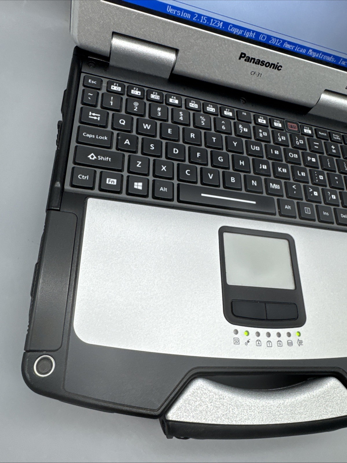 Panasonic Toughbook CF-31 Touchscreen i5-7300U 16GB DDR4 DVDRW No HD/OS/AC