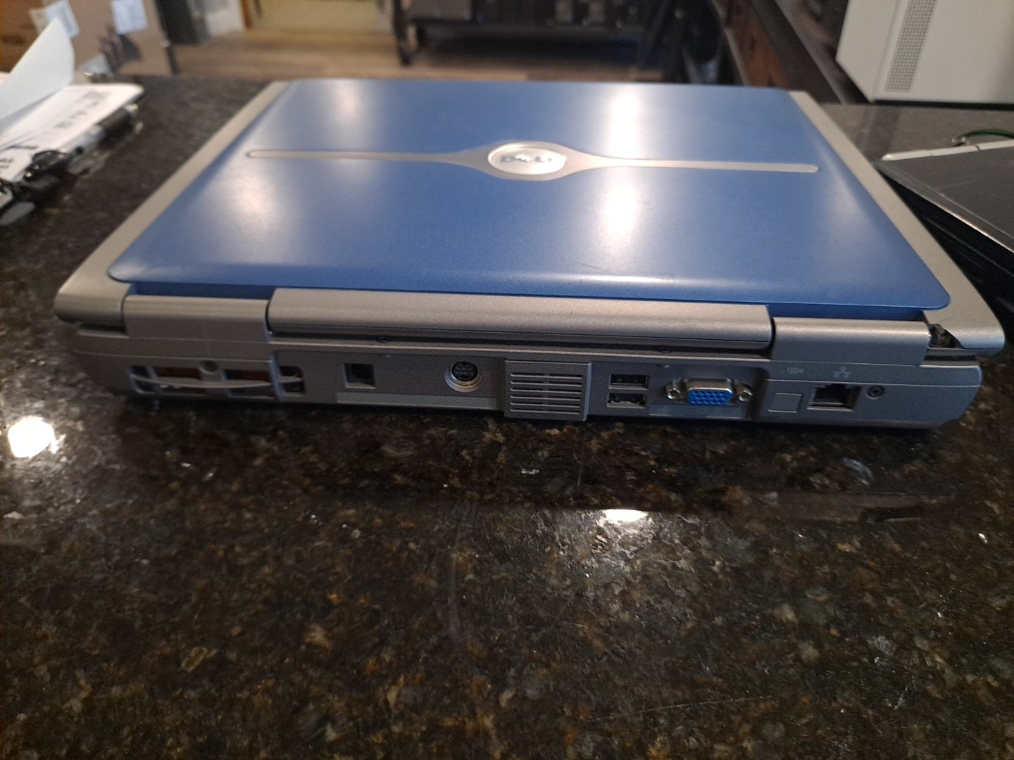 Dell Inspiron 1100 Intel Celeron 3.0 GHz Boots To Bios NO HDD NO CHARGER