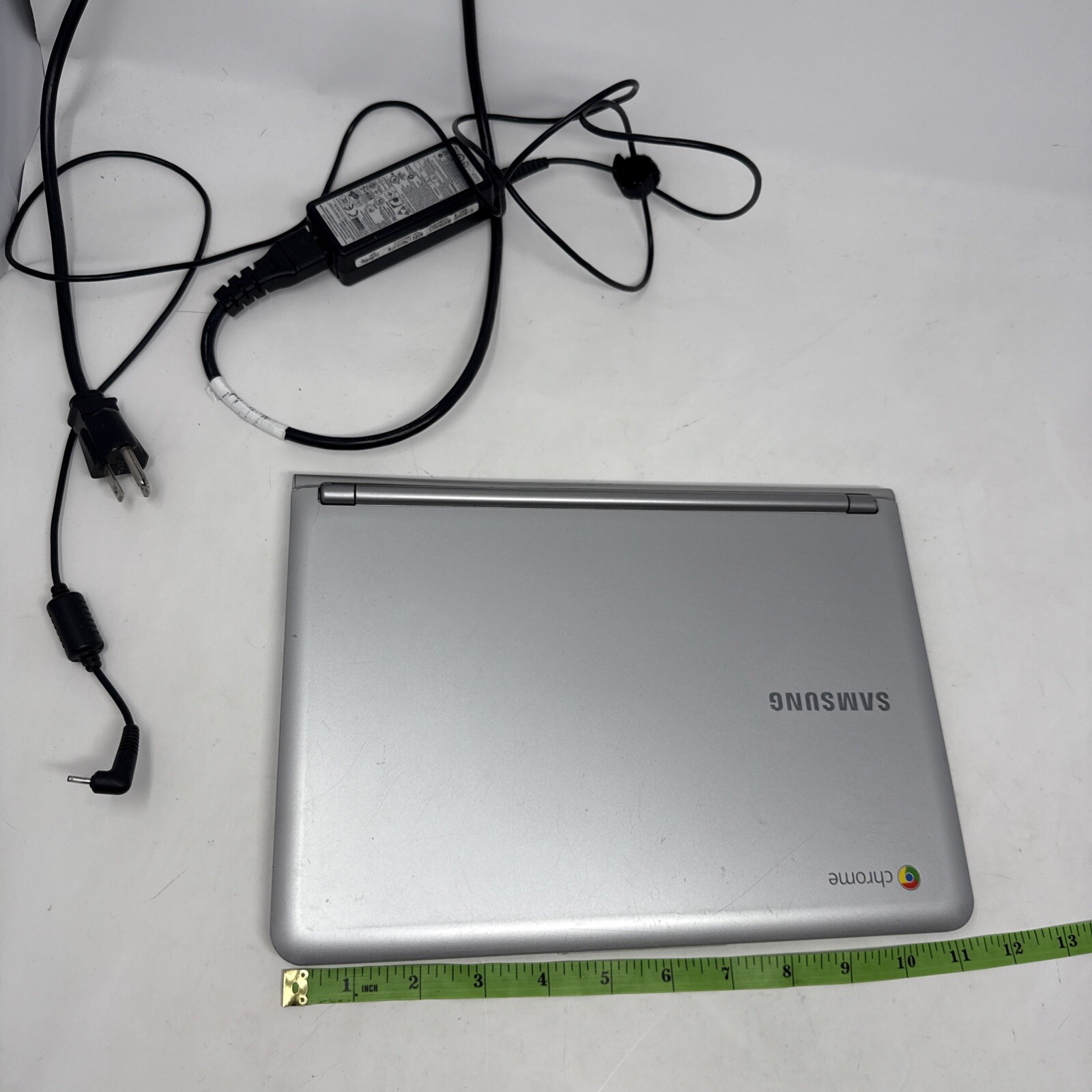 Samsung Chrome Notebook Model XE303C12 + PS – For Parts – Bad Display – AS IS