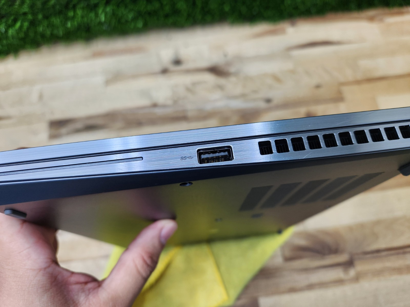 Lenovo ThinkPad X13 Gen 2 Touchscreen i7-1165G7 16GB 256GB SSD Windows 11 Pro ~