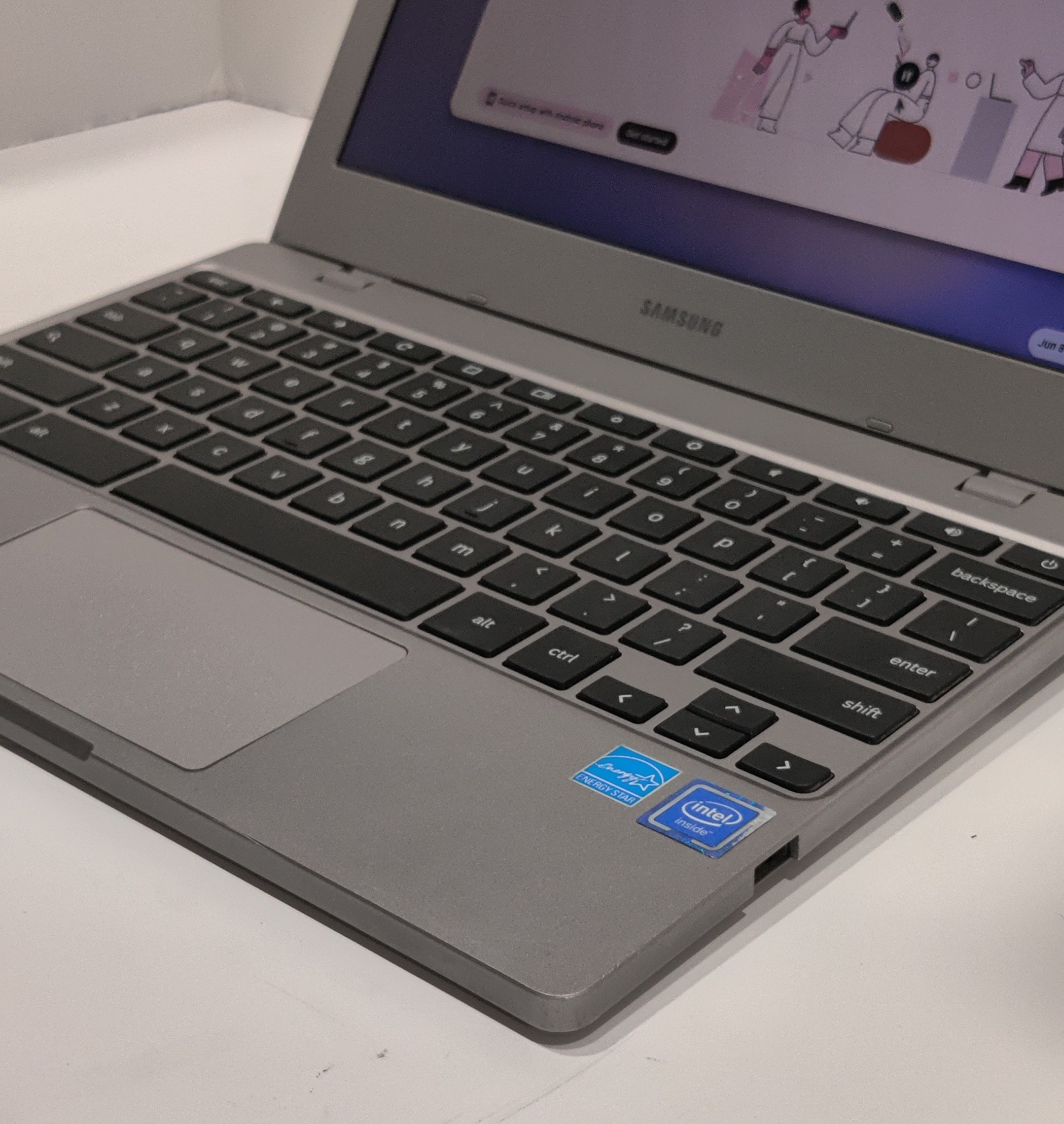 Samsung Chromebook 4 11.6 inch Laptop XE310XBA Intel Good Condition W Charger