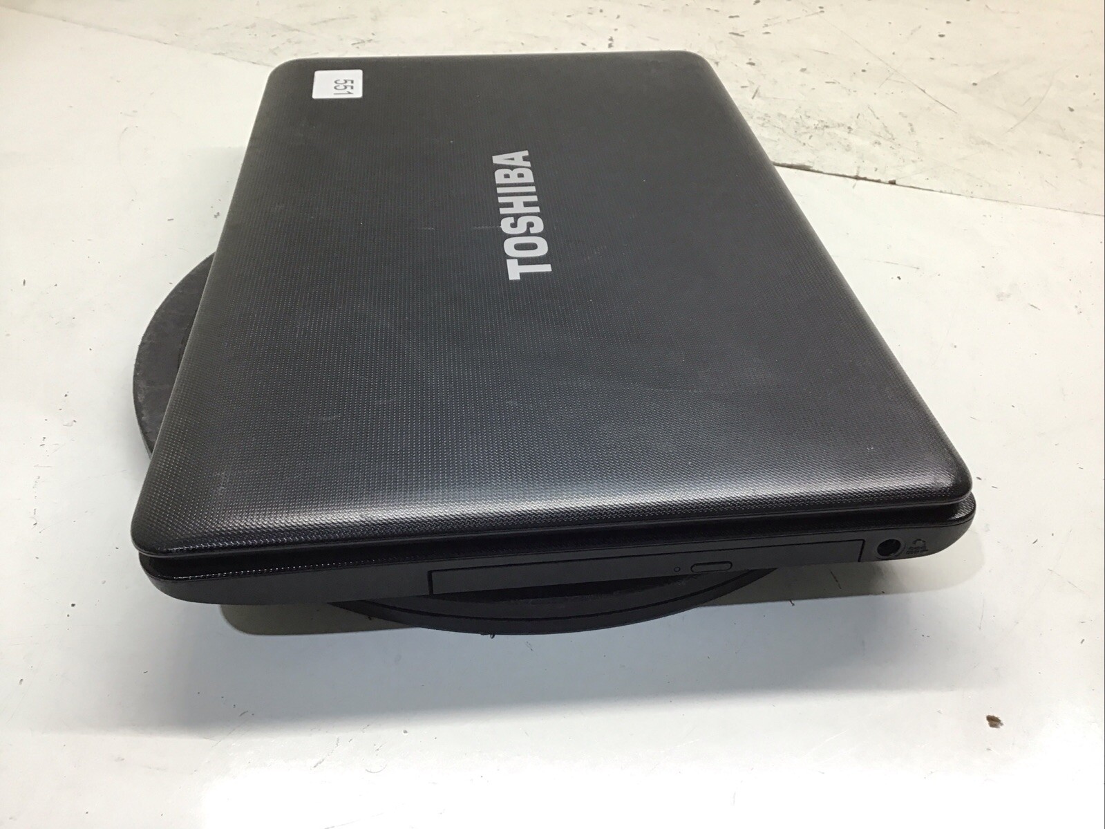 Toshiba Satellite C655D-S5202 AMD C-50 1GHz 2 GB NO HDD No Batt – READ