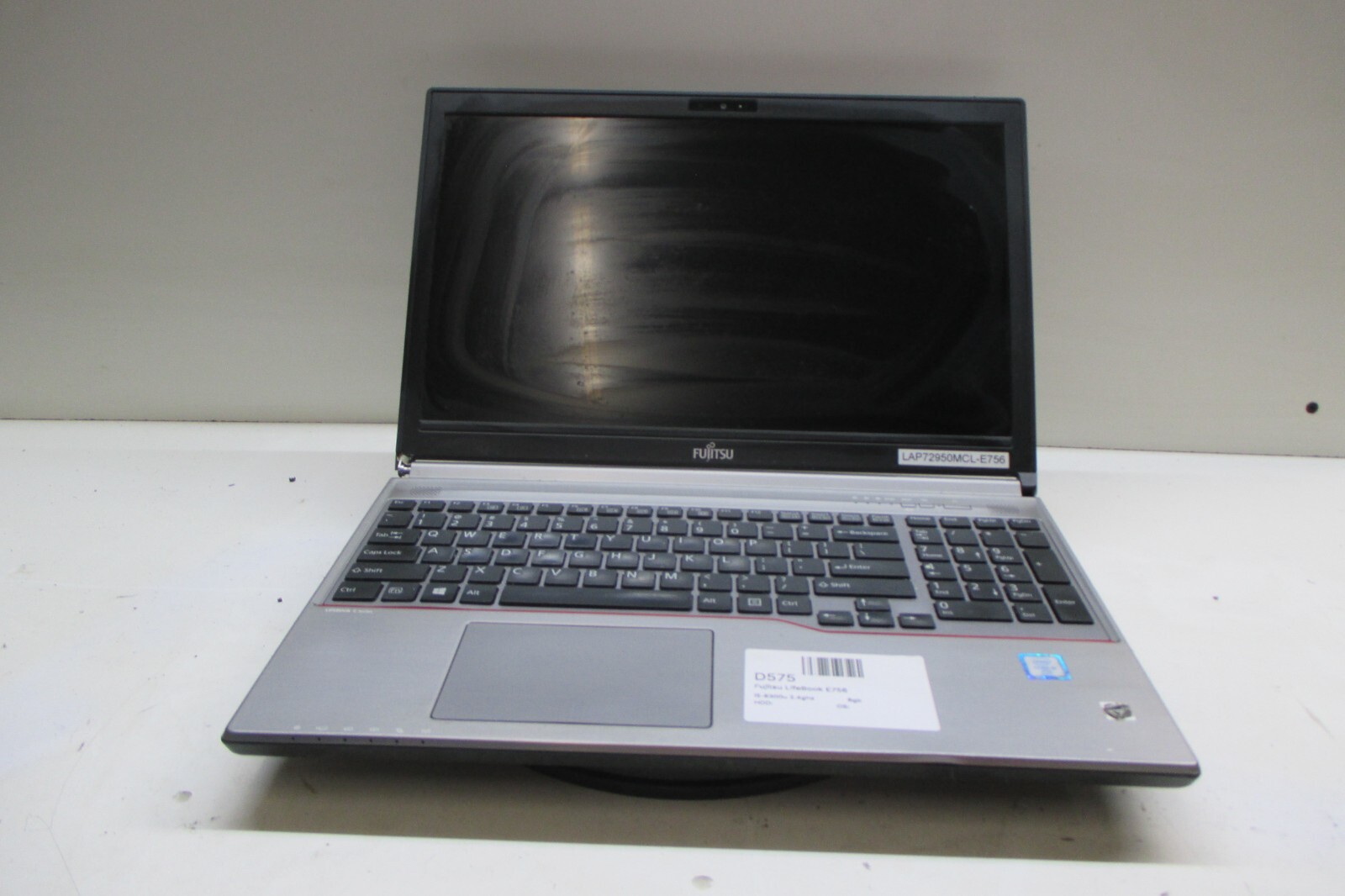 Fujitsu LifeBook E756 i5-6300u 2.4ghz 8gb NO HDD
