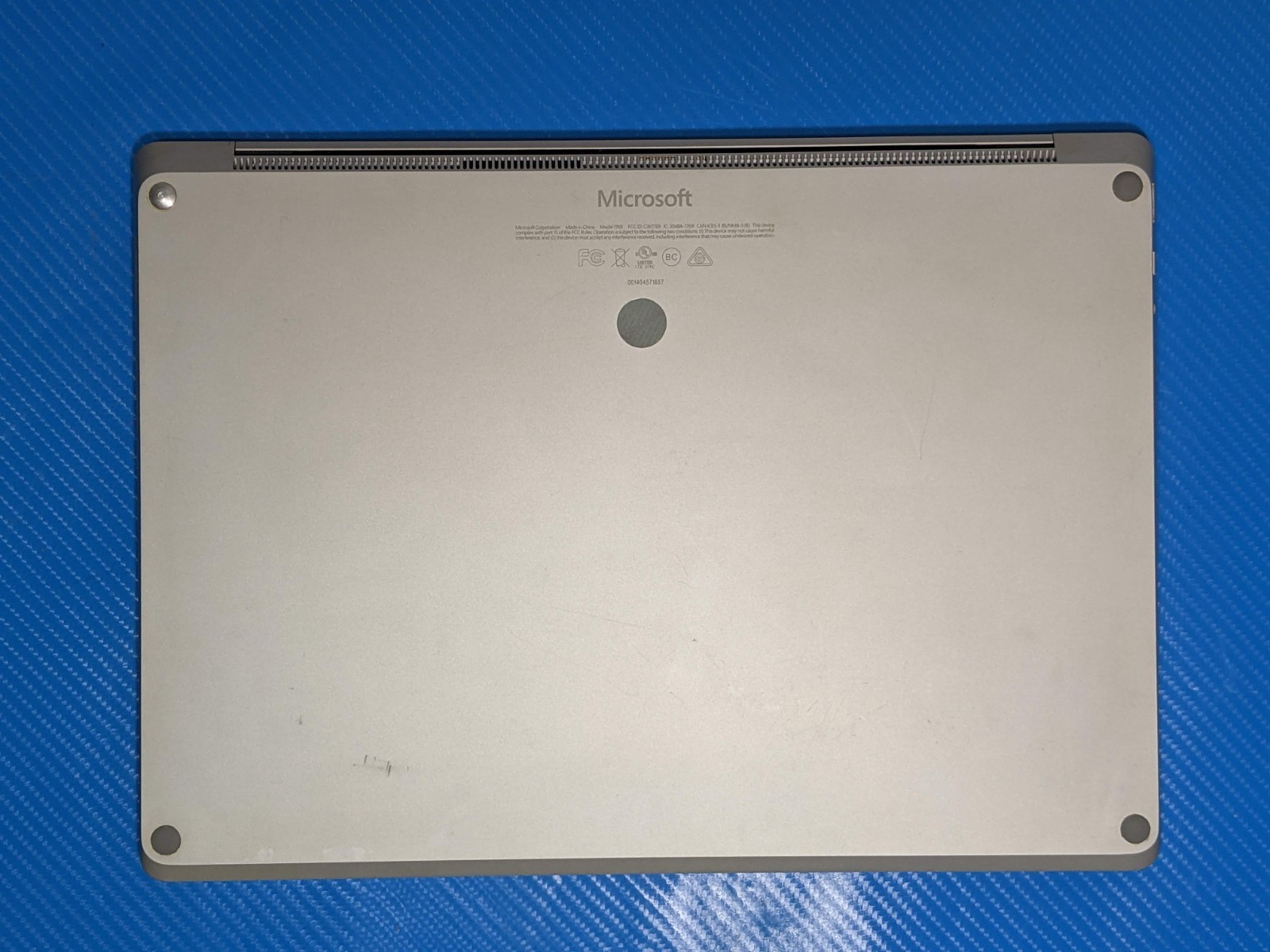 MS Surface Laptop 1769 13.5″QHD+ TOUCH BAD LCD i7-7200U 2.5GHz 4GB 128GB BAD SSD