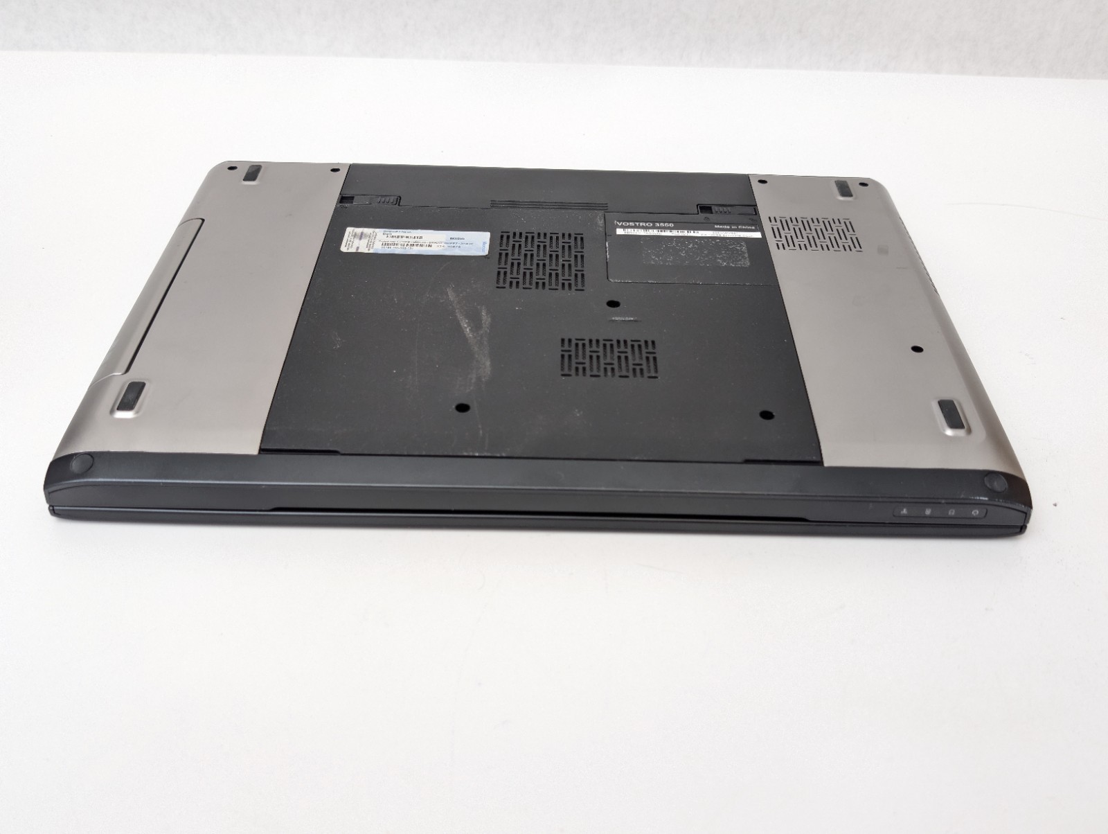 Dell Vostro 3550 Laptop Intel Core i7-2640M @3.50 GHz 8GB 500GB HDD MX Linux