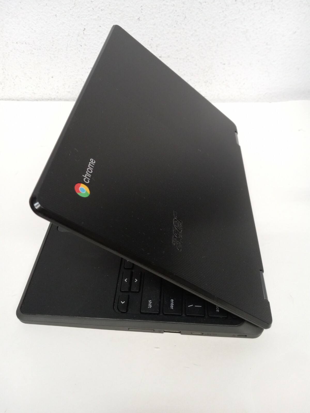 Acer R751T-C4XP 11.6″ Intel Celeron 1.10GHz 4GB Ram 32GB SSD Chrome OS Black