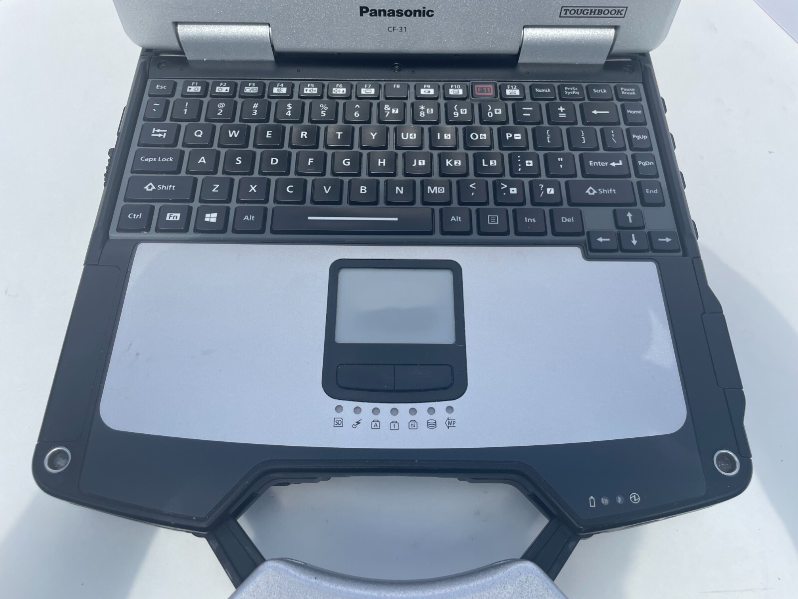 Panasonic Toughbook Cf-31 MK4 i5 27.GHz 16GB 240GB SSD 4G NON-TOUCH Windows 11