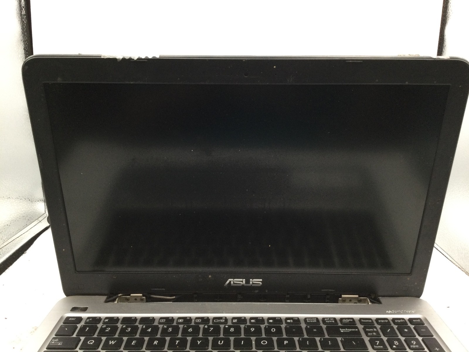 ASUS F556U 15.6″ Laptop – Intel Core i3 – No RAM No HDD- NO POWER/PARTS -BB