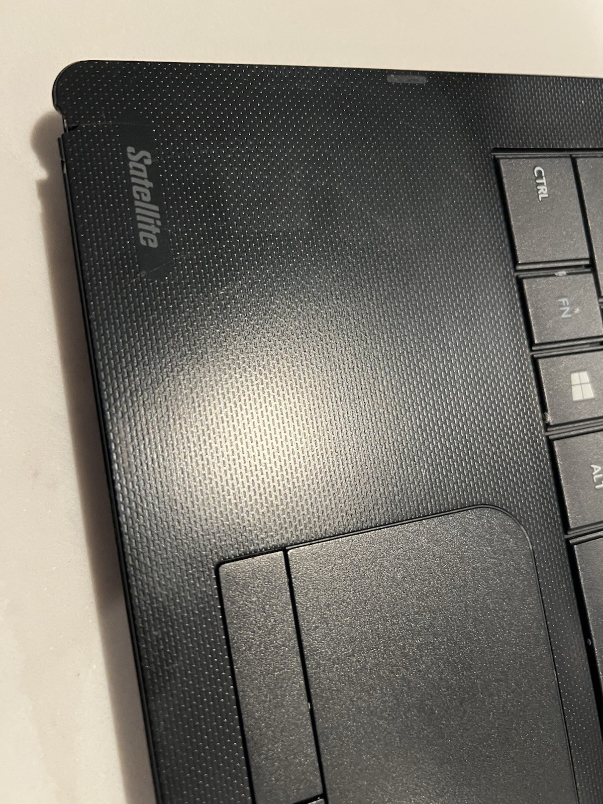 Toshiba Satellite C55D-B5308 AMD E1-2100 APU 8 Gig Ram 500 Gig Storage