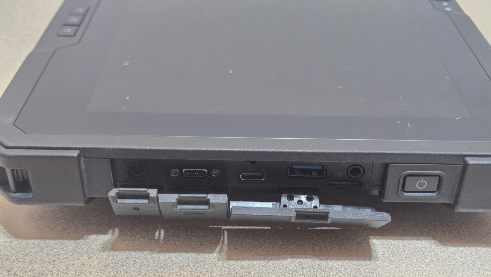 Dell Latitude 7220 Rugged Extreme Tablet i5-8365U 8GB 256GB WWAN Win11 Pro B1