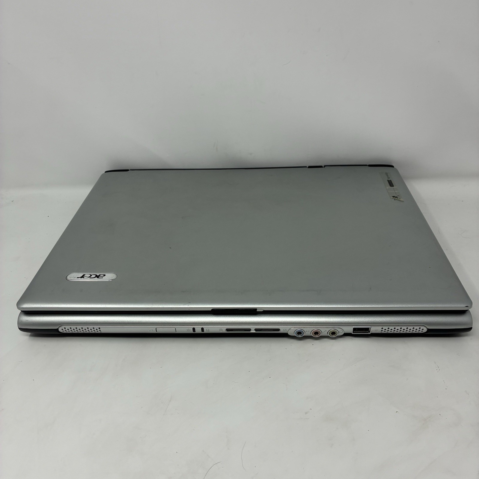 Acer Aspire 3003WLCi Laptop AMD Sempron 15.4” Win XP 60GB Working Batt Restored