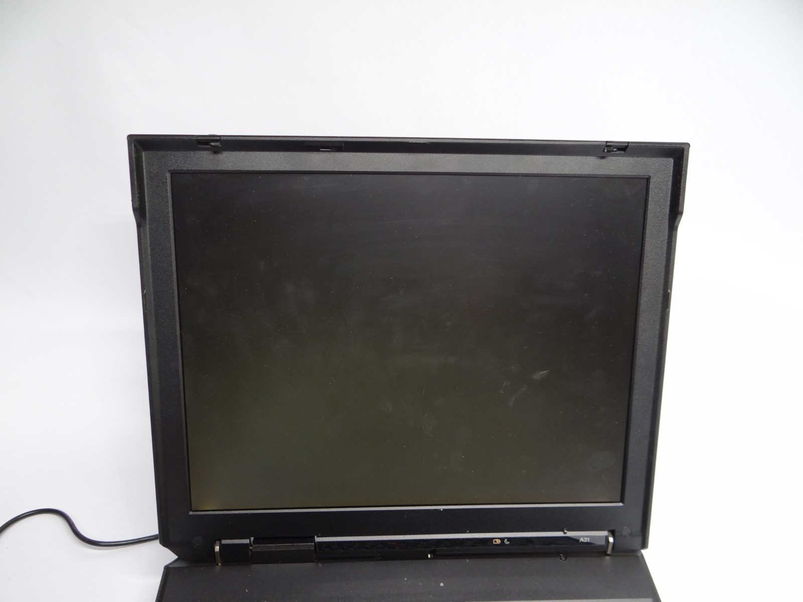 Vintage IBM ThinkPad A31 Type 2652 Laptop Boots to BIOS