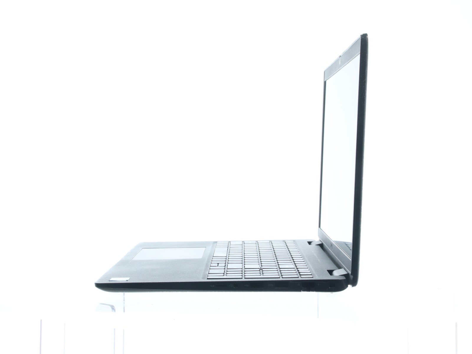 Dell Latitude 3520 Core i5-1135G7 8GB RAM 256GB NVMe W11P W/ 65W AC Adapter