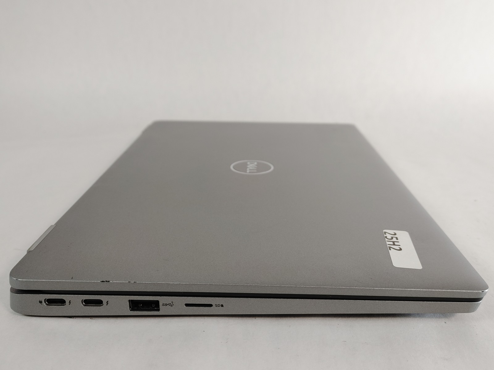 Dell Latitude 5330 Core i7-1265U 1.80 GHz 16 GB DDR4 256 GB NVMe Windows 11 Pro