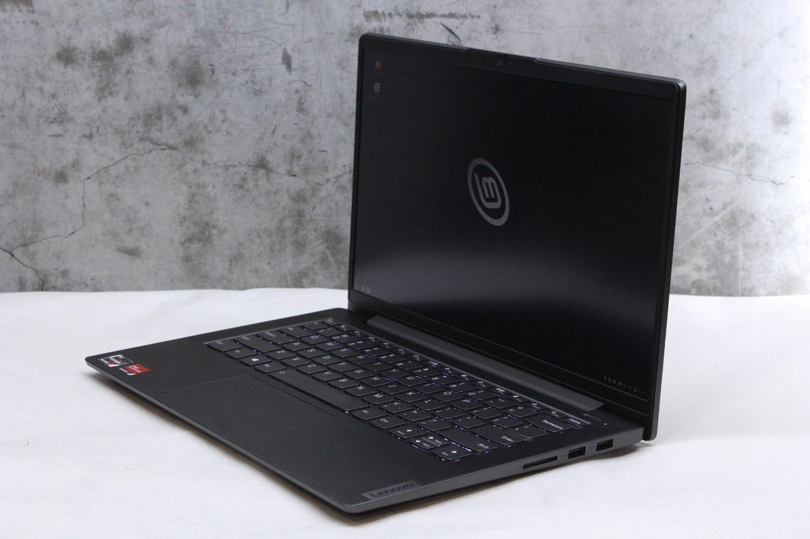 Lenovo IdeaPad 5 14ARE05 | Ryzen 5 4600U, 16GB Ram 256GB NVMe Linux Please Read!