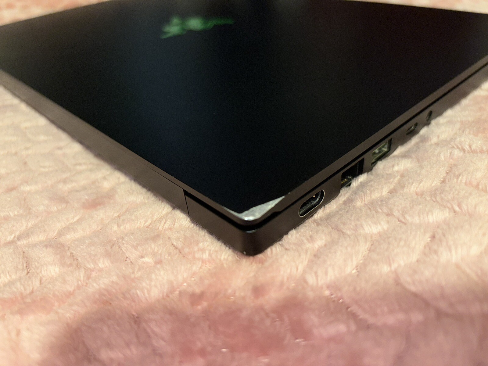 Razer Blade 15.6″ (512GB SSD , Intel Core i7 10th Gen., 5.00GHz, 16GB,…