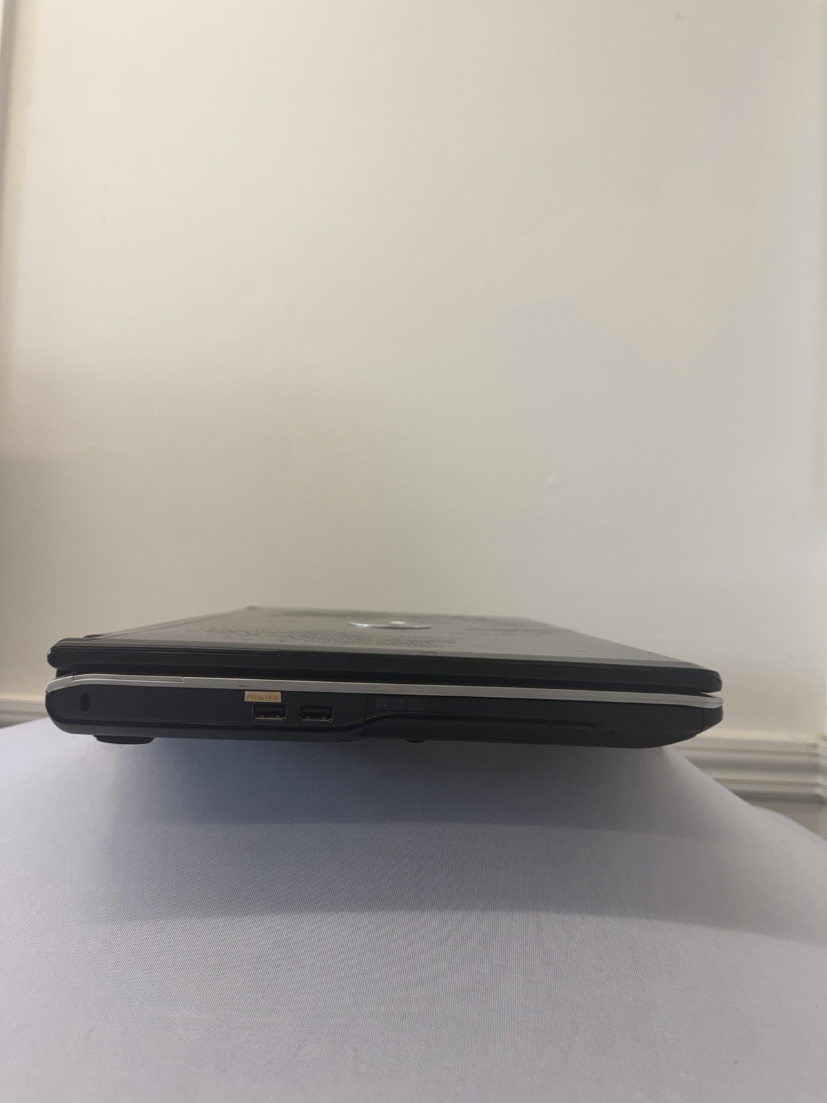 Nobilis MS-1733 Laptop – Good Screen – Intel Pentium P6100 – Read Des