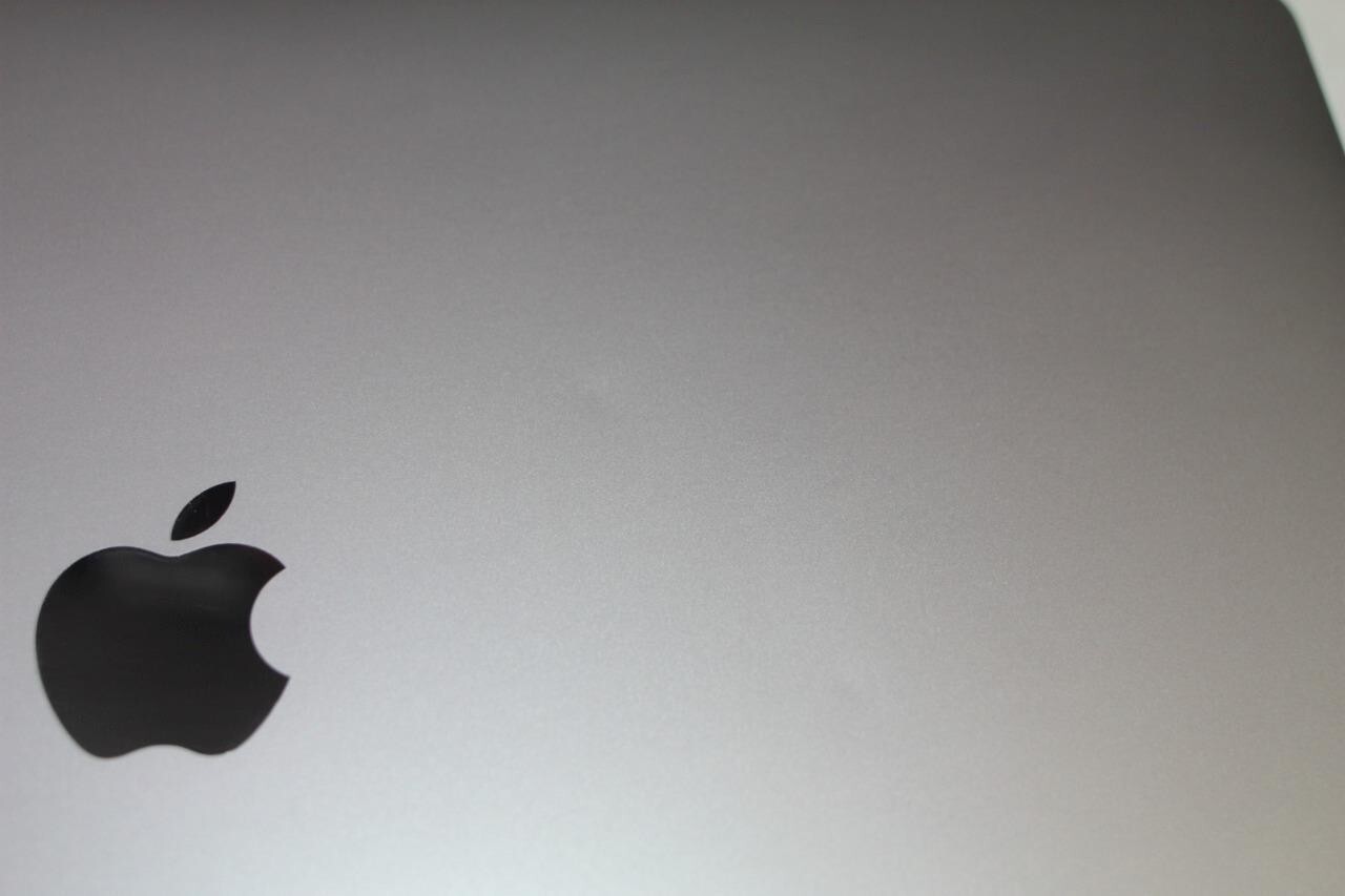 2019 Apple A2141 MacBook Pro 16″ Space Gray As Is For Parts