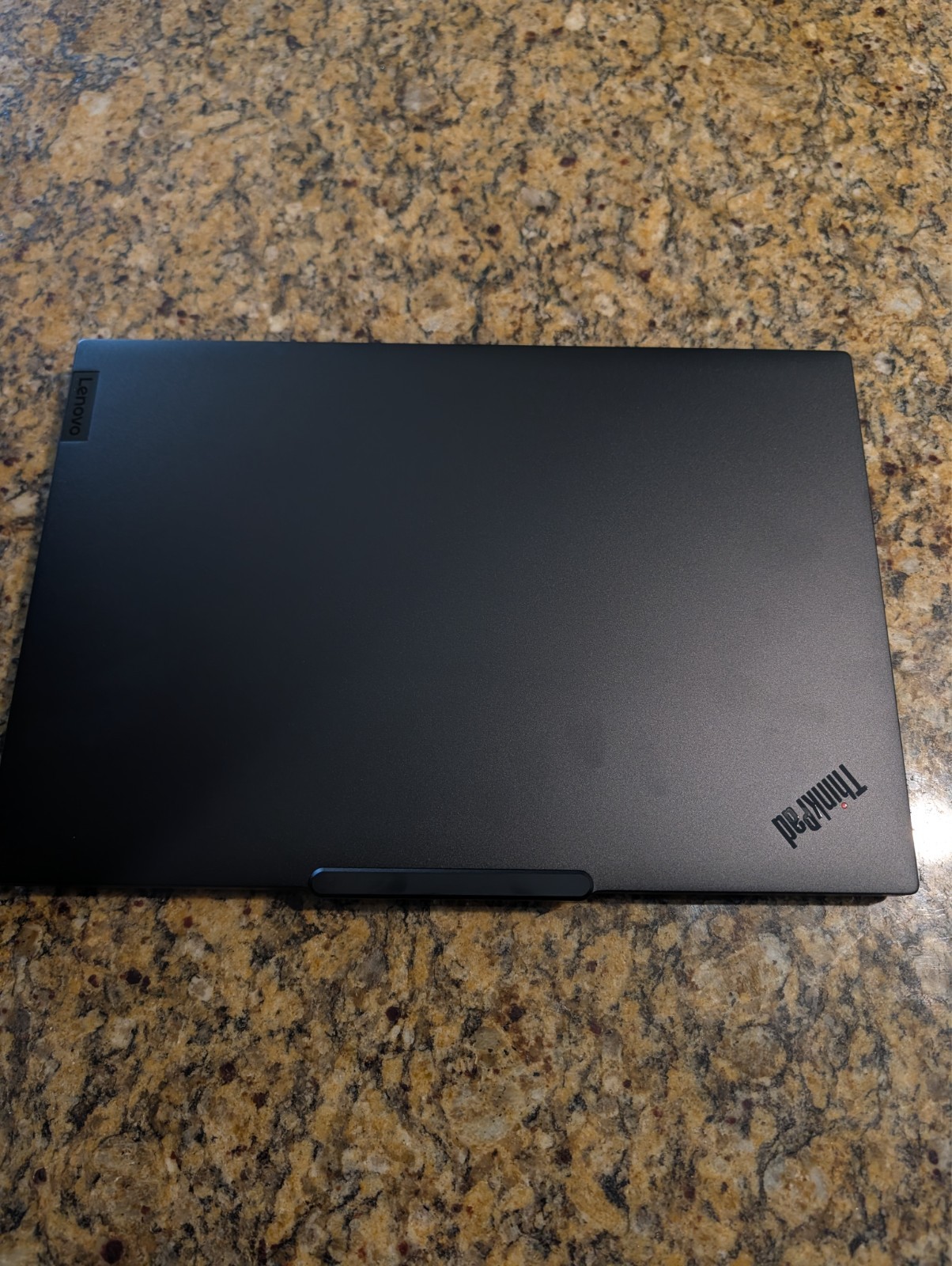 Lenovo ThinkPad P1 Gen 8 16″ 7 255H 32GB 512GB RTX 1000 Blackwell 21Q8001CUS