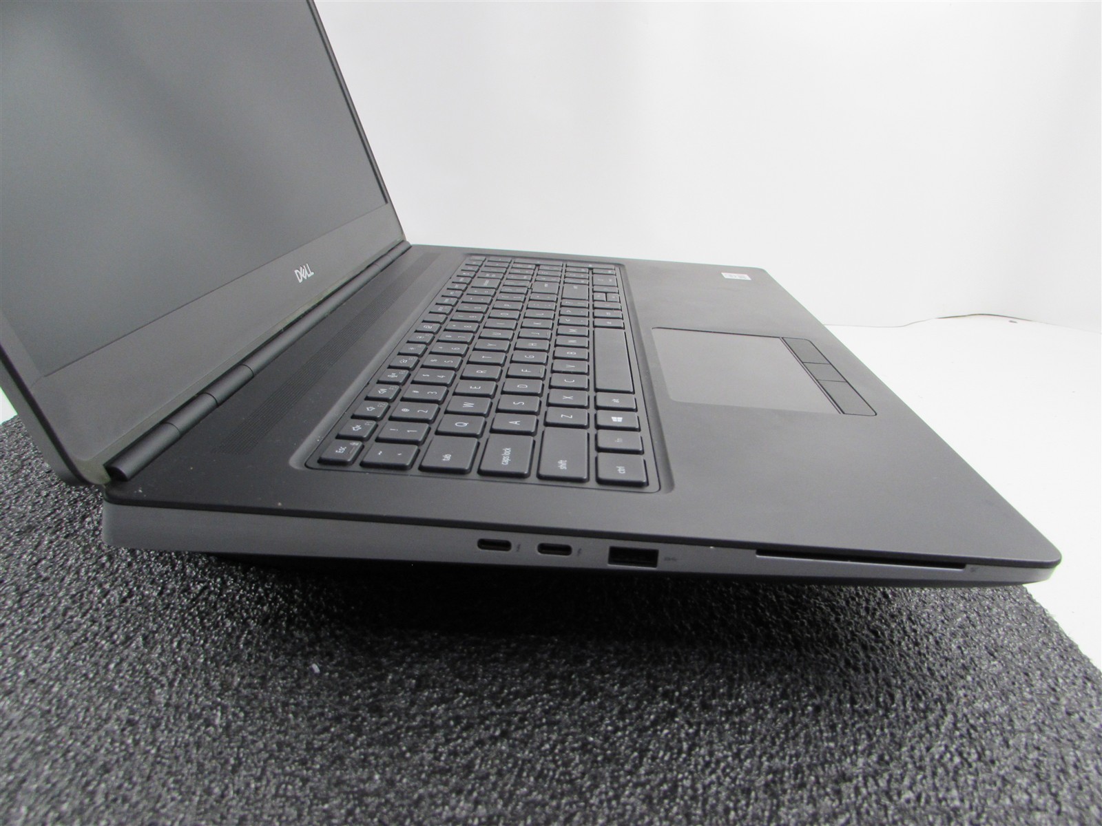 DELL PRECISION 7750 FHD CORE I7-10850H 1TB 32GB RAM RTX 3000 WIN 11 PRO NO BATT