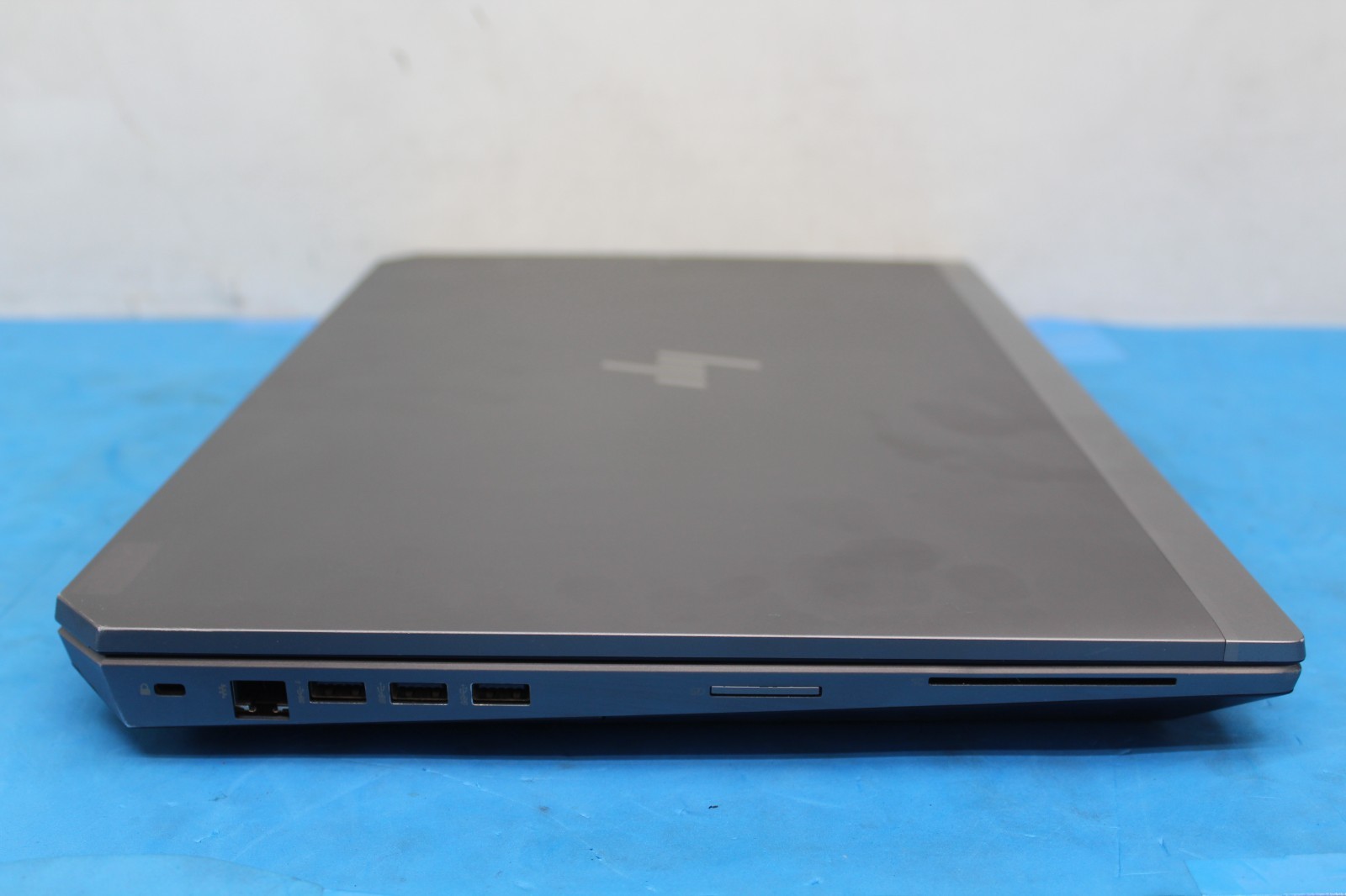 HP ZBOOK 17 G6 WORKSTATION XEON E-2286M 64GB 1TB M.2 SSD RTX 5000 W11PRO T9-A12
