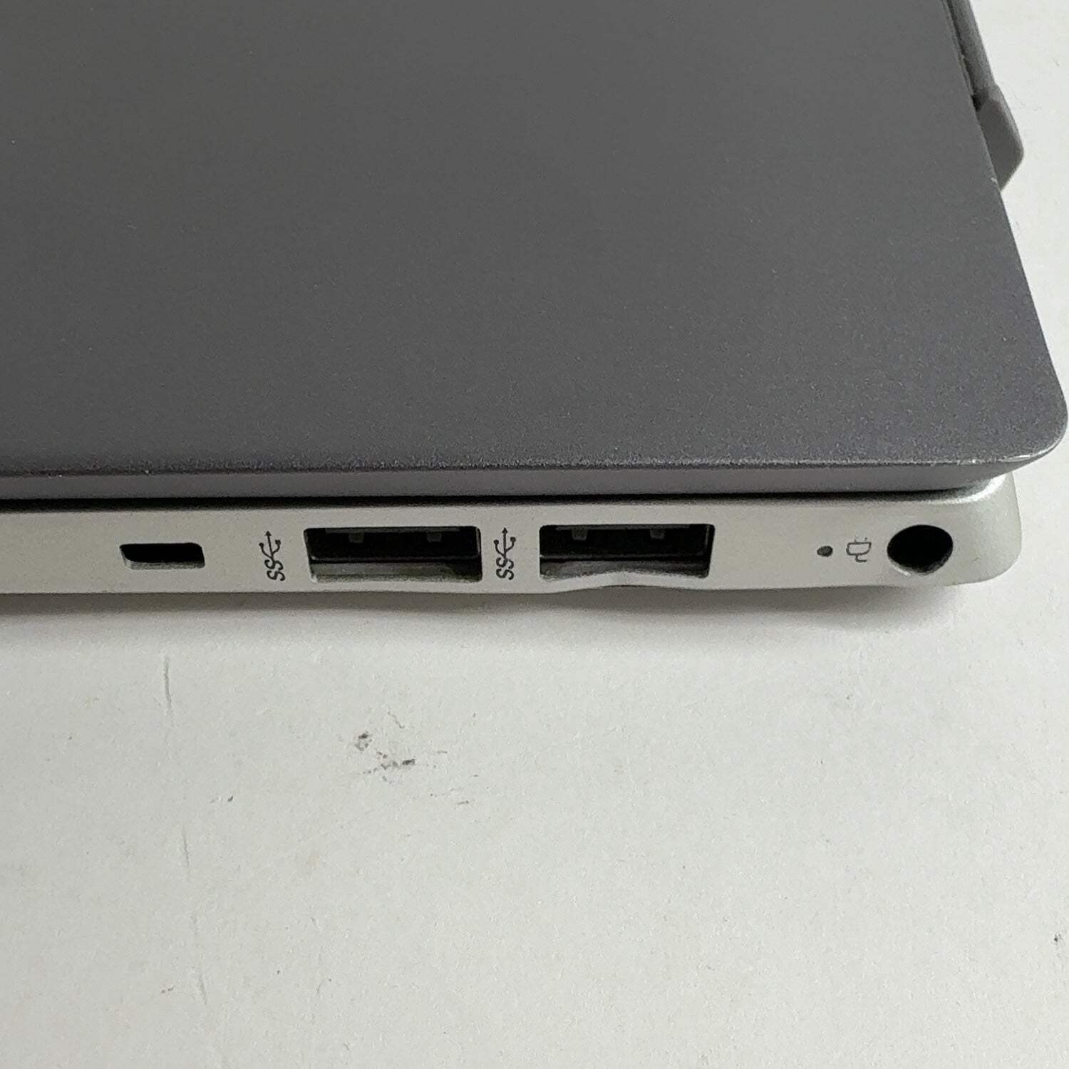HP Pavilion 15-CS3153CL 15.6″ i5-1035G1 1.0GHz 12GB RAM 512GB SSD
