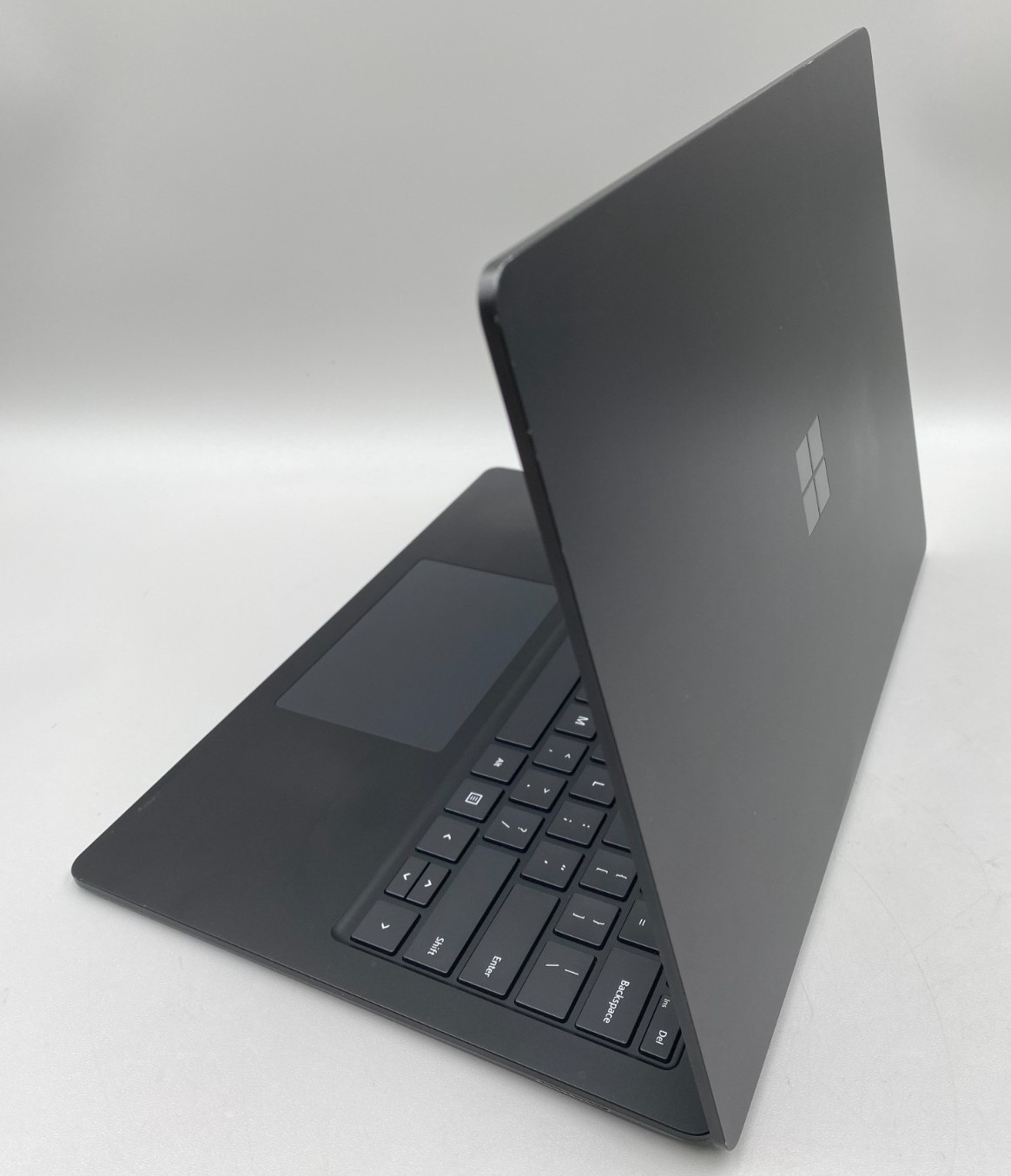 Microsoft Surface Laptop 3 1868 i5-1035G7 1.1GHz 8GB DDR4 256GB SSD Black C/READ