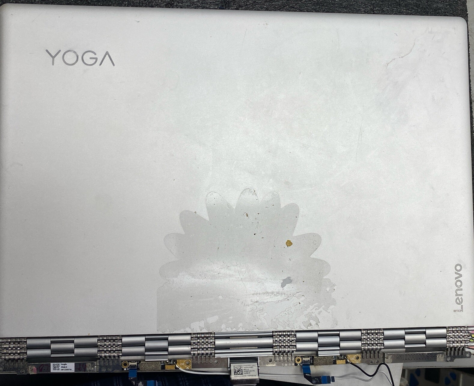 Lenovo Yoga 910-13IKB 80VF 13.9″ FHD Touch Laptop Lcd Assembly