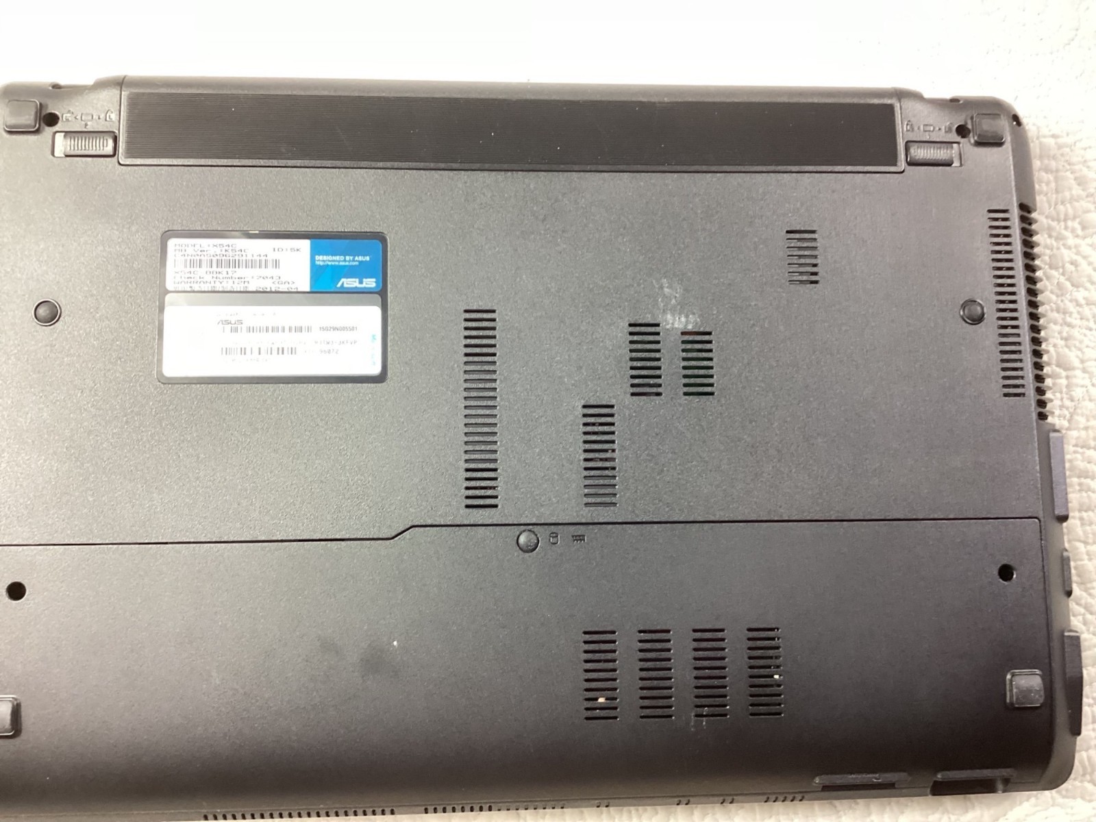 Asus X54C Laptop Black 15” Windows 7*Home Premium*No Hard Drive*Keyboard Tested