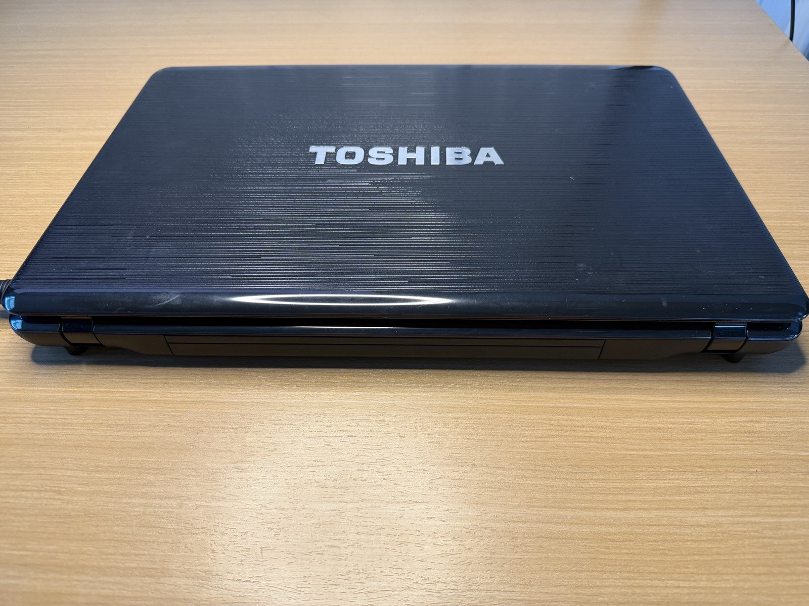 Toshiba Satellite P755-S5215 Core i3 Laptop 6GB RAM 640GB HDD Clean Tested READ