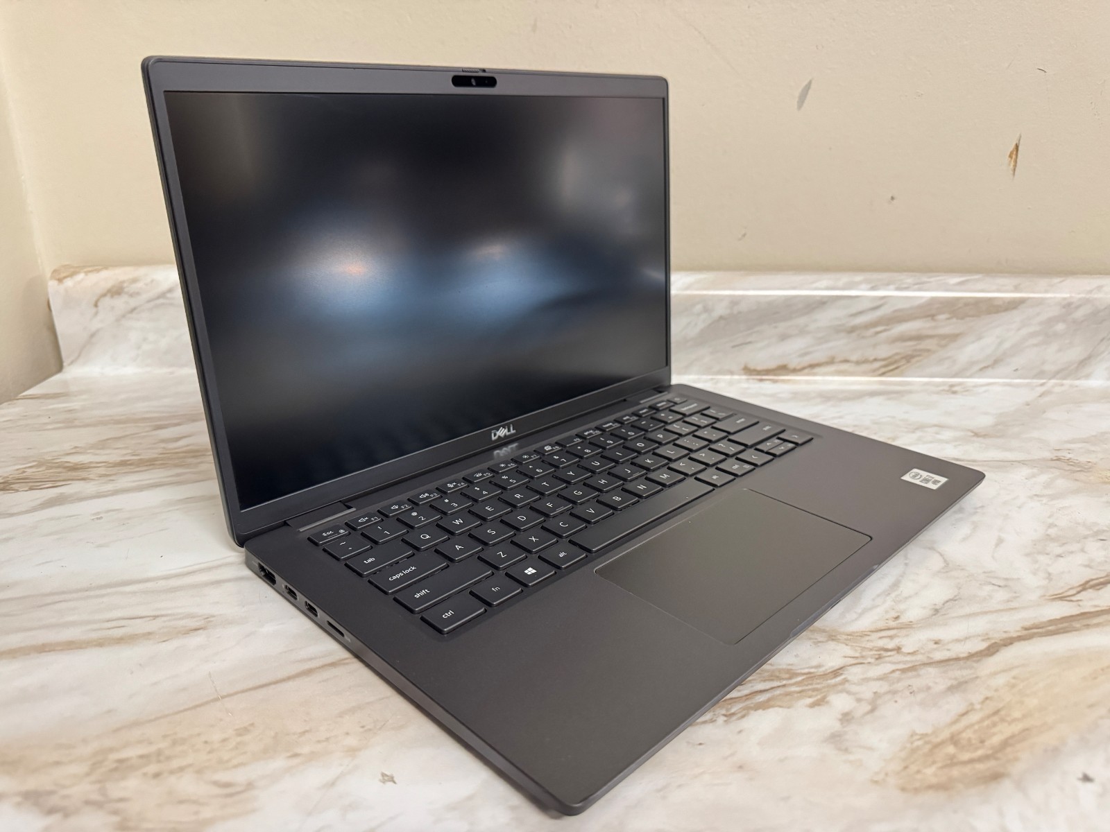 Dell Latitude 7410 Laptop 14″ i7-10610U 512GB NVME SSD 32GB Ram Windows 11 Pro