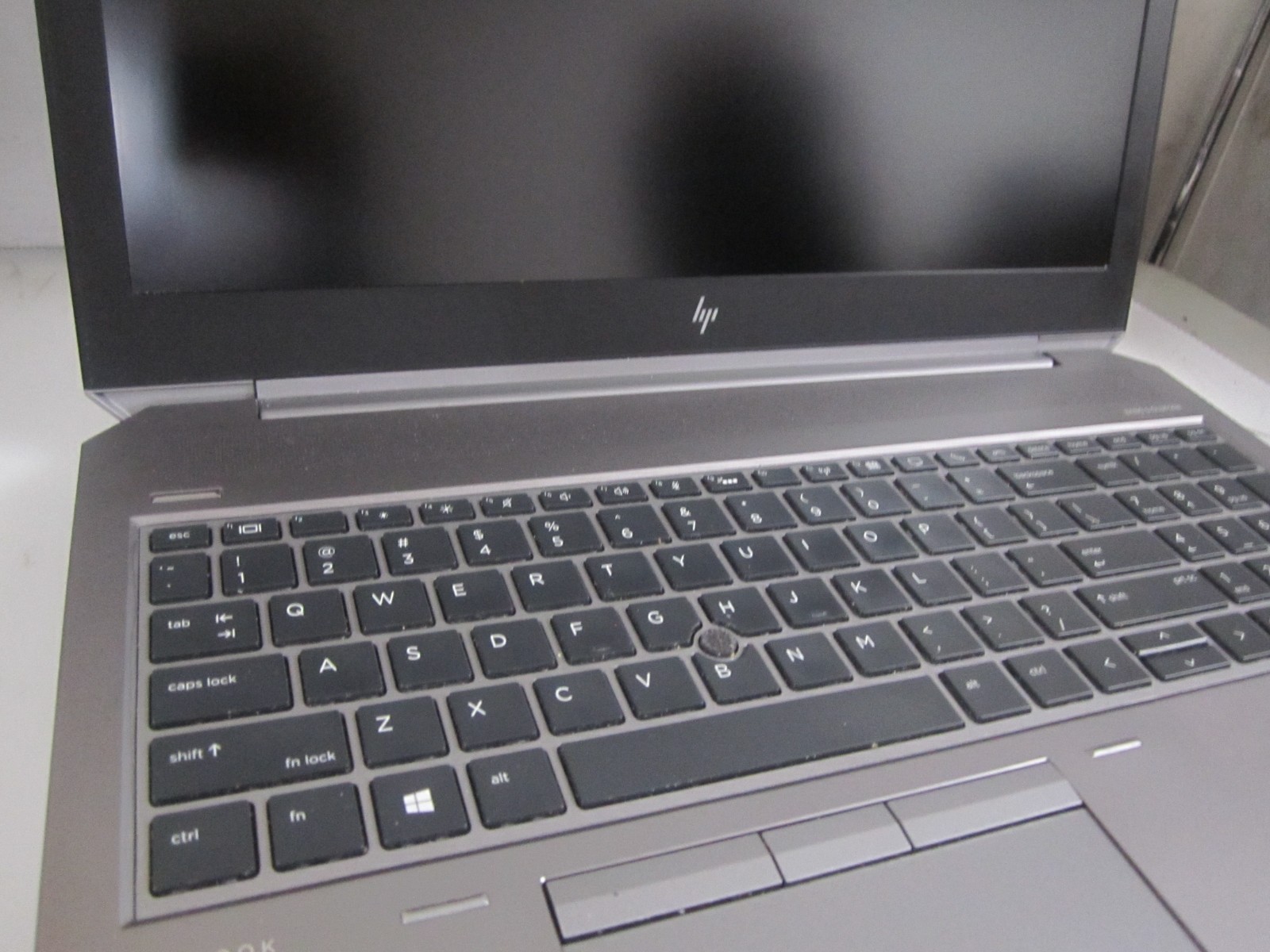 HP ZBook 15 G5 15.6″ i5-8300H 2.3GHz 16GB/240GB m2SSD UBUNTU Laptop + AC [BIOS]