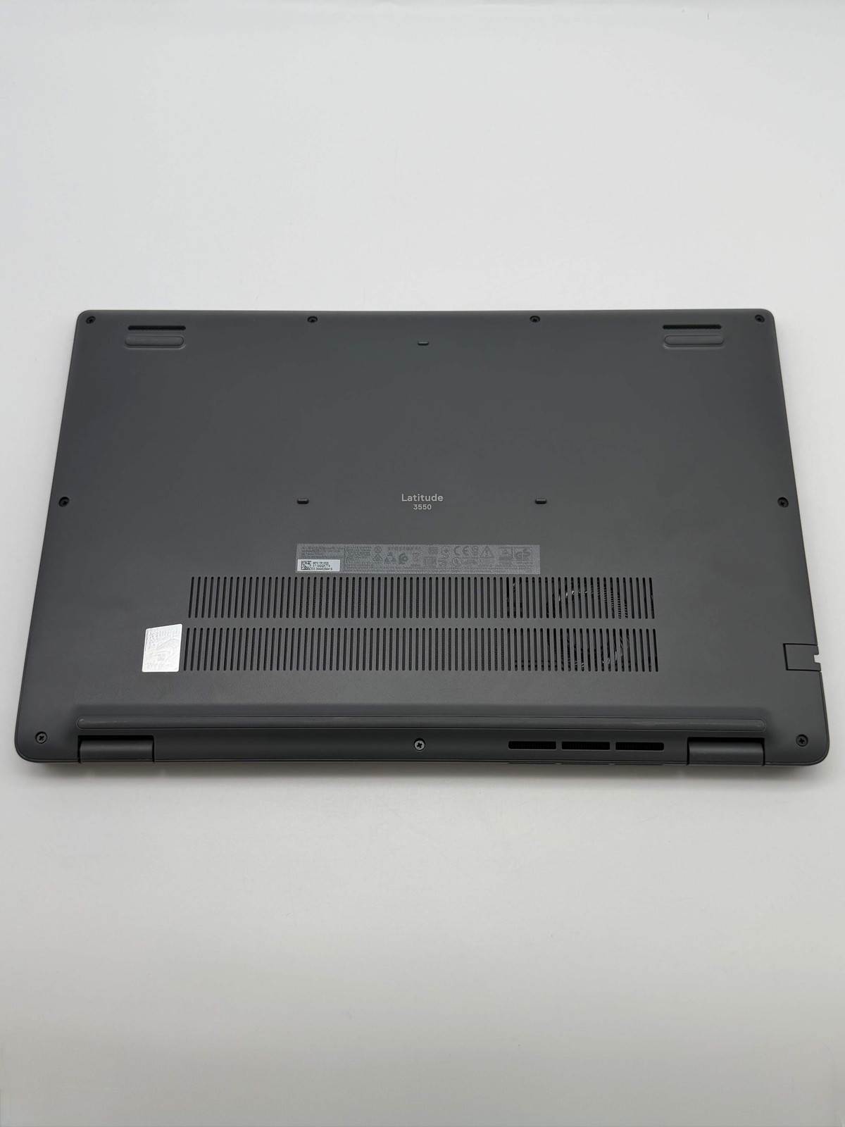 Dell Latitude 3550 15″ Core i5-1335U 16GB RAM 512GB SSD