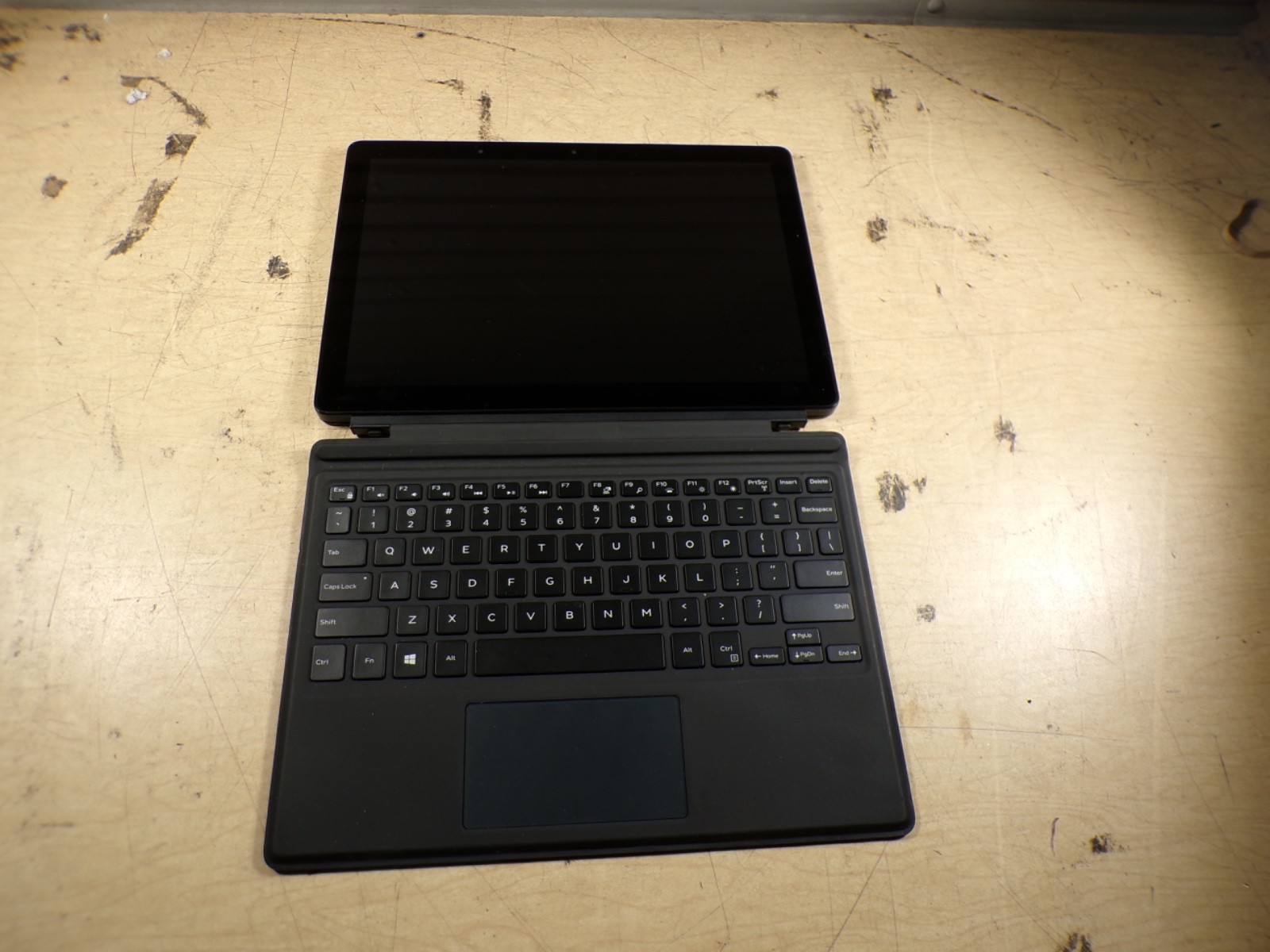 DELL LATITUDE 5290 2N 1 INTEL CORE I5-8350U 1.70GHZ 8GB RAM W/ KEYBOARD **NO HD/