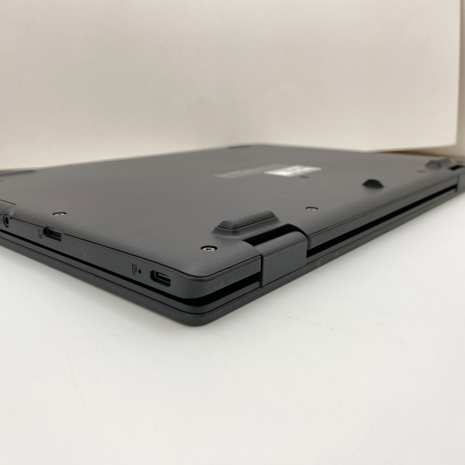 CTL Chromebook PX141E – 14″ 8GB RAM 64GB SSD – Black – Good Condition
