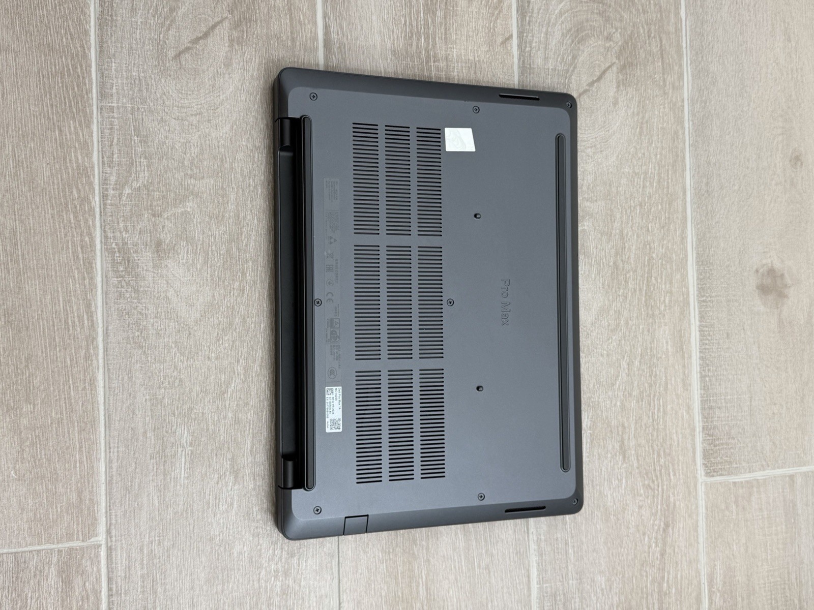 Dell Pro Max 14 MC14250 14″ WUGA Core Ultra 5 235H 16GB RAM 512GB NVMe SSD