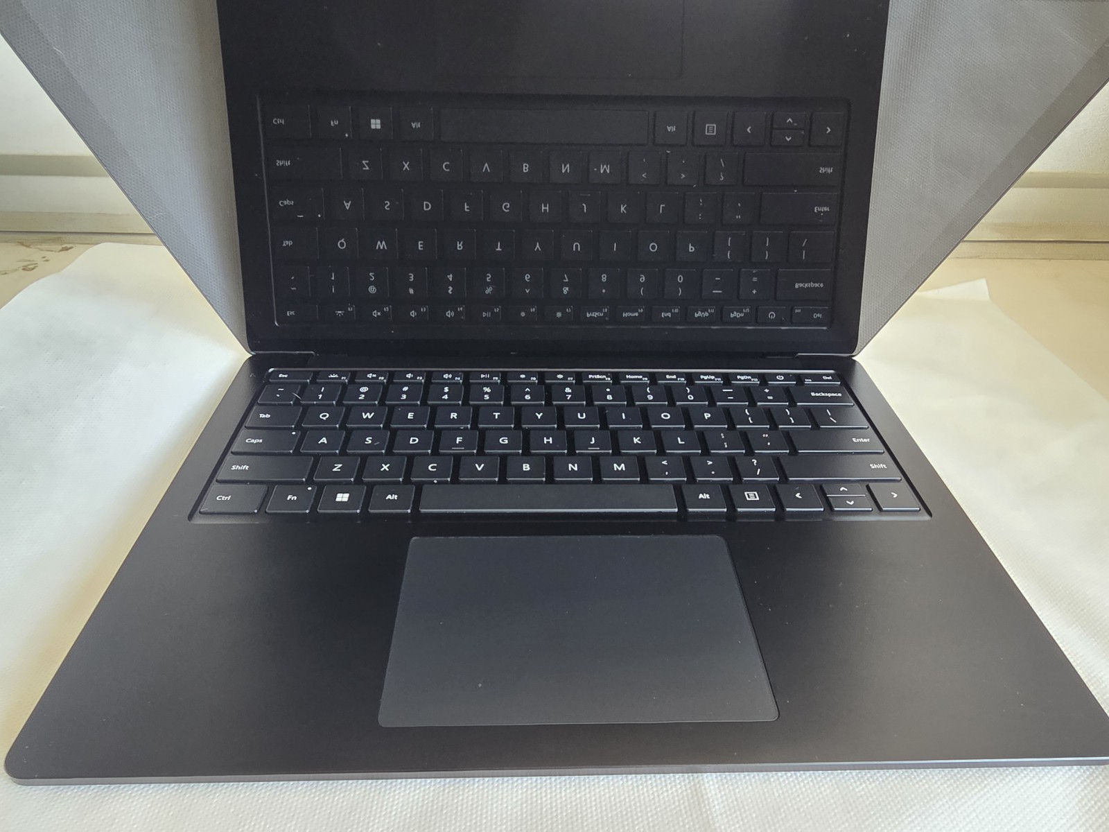 Microsoft Surface 13.5″ Laptop 4 i7-1185G7 3.0GHz 16GB 256GB Model 1951 No OS