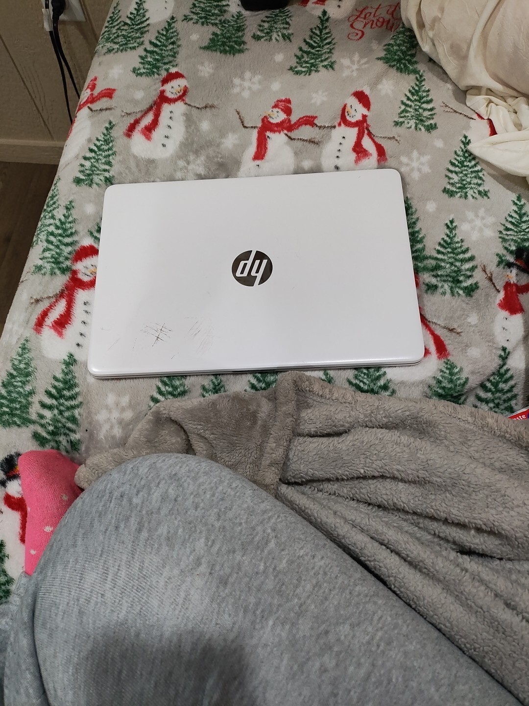 HP 14DQ0052DX 14″ (64 GB, SSD, Intel Celeron N, 1.10 GHz, 4 GB) Laptop -…