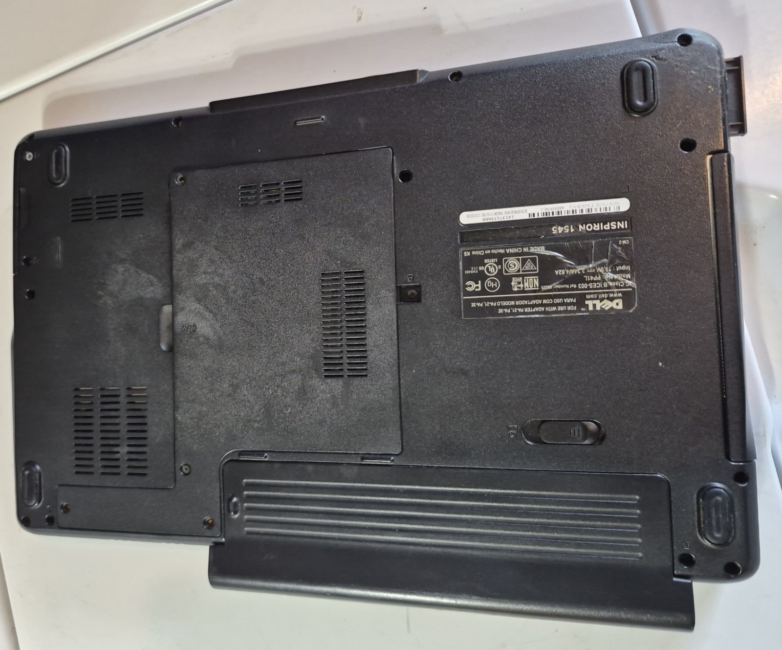 Dell Inspiron 1545 Laptop For Repair Or Parts, No Charger