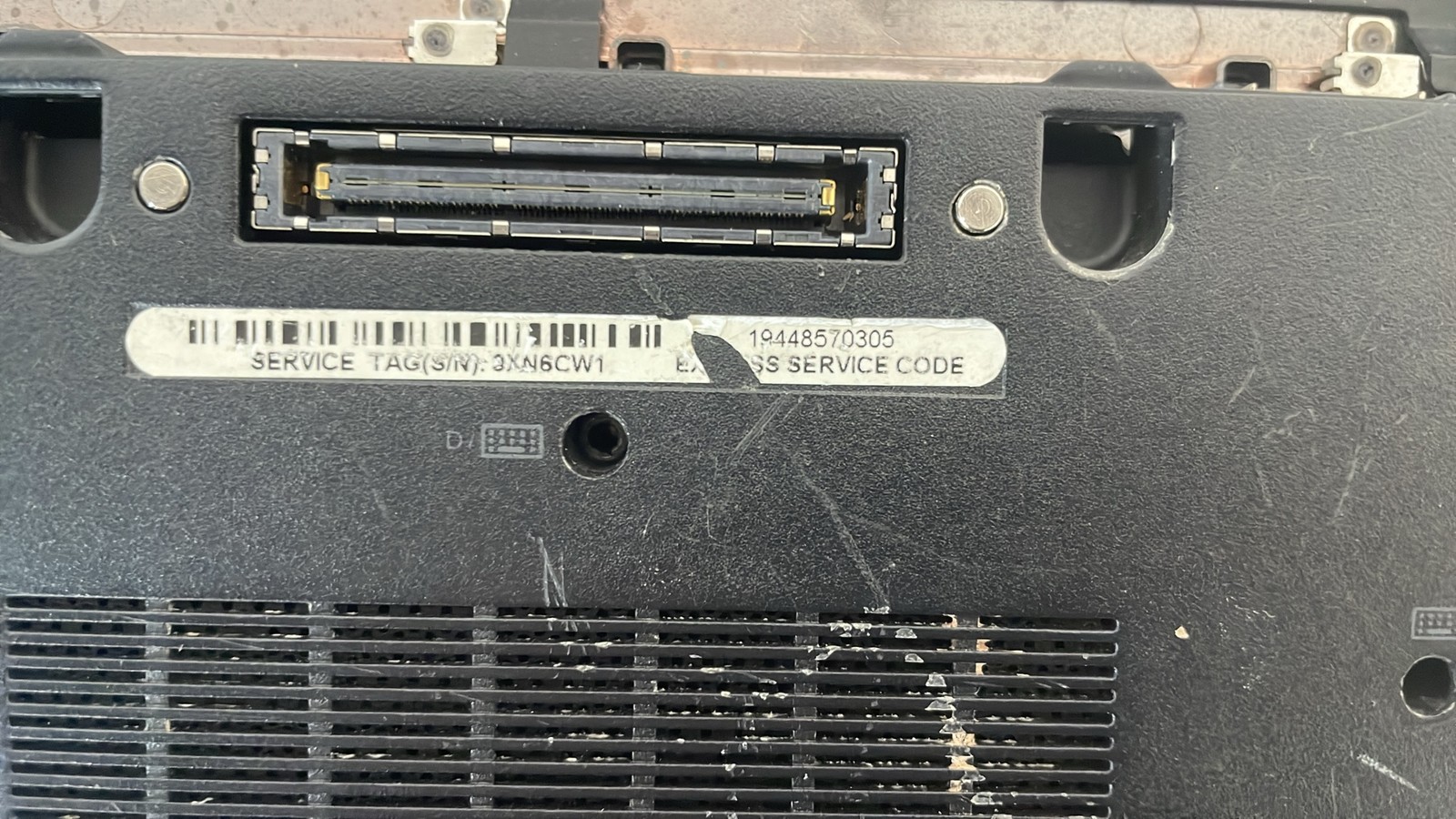 Dell P19F P19F001 15.6″ Laptop No LCD Screen Battery HDD For Parts Or Repair
