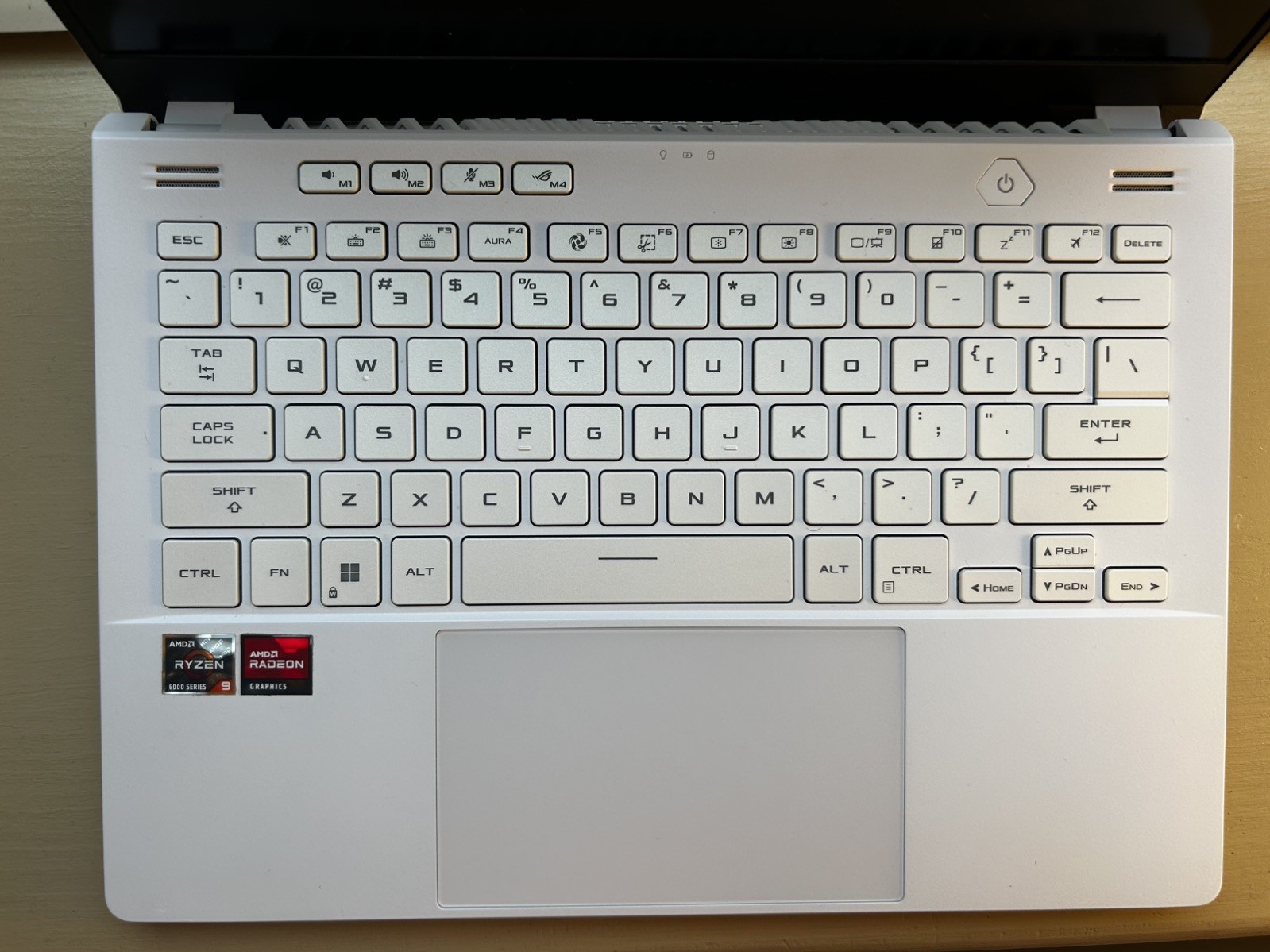 ASUS ROG Zephyrus G14 14″ Gaming Ryzen 9 6900HS 16GB RAM 1TB M.2 SSD RX 6700S