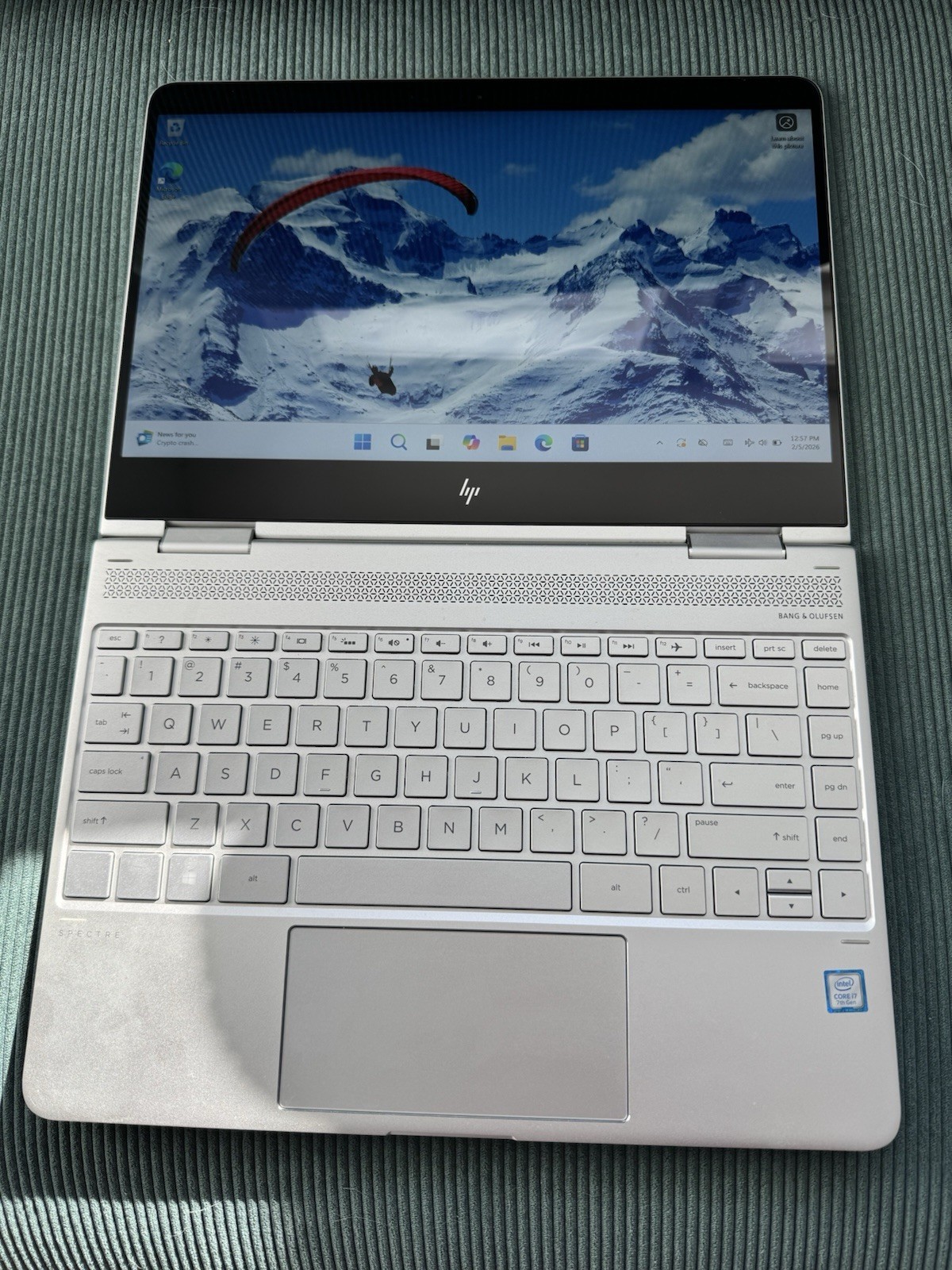 HP Spectre x360 13.3in. 256GB Intel Core i7-7500U, 8GB Windows 11