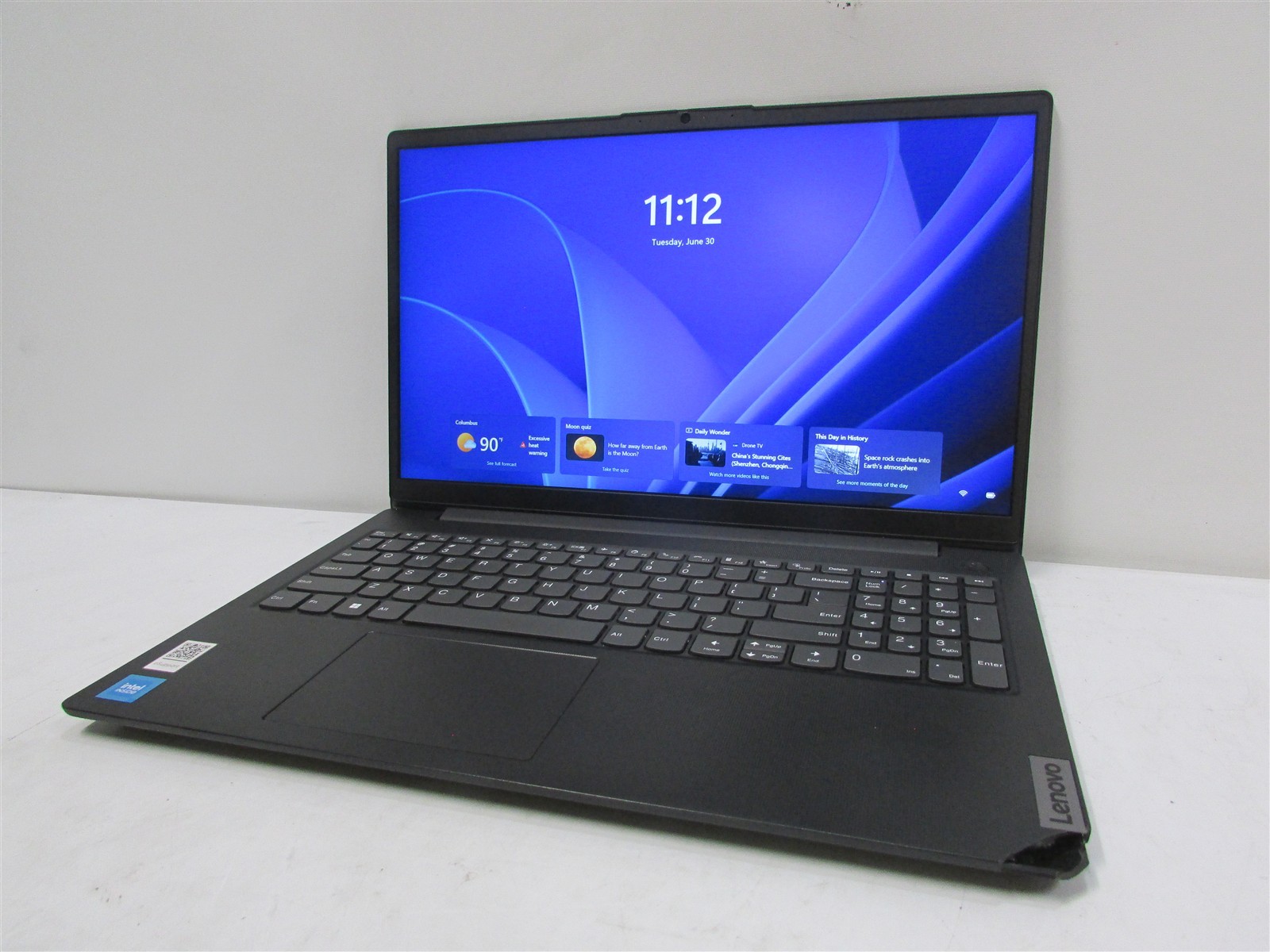 Lenovo V15 G2 IJL Celeron N4500 1.1GHz 8GB RAM 128GB NVME 15.6″ Win 11 Home DMG