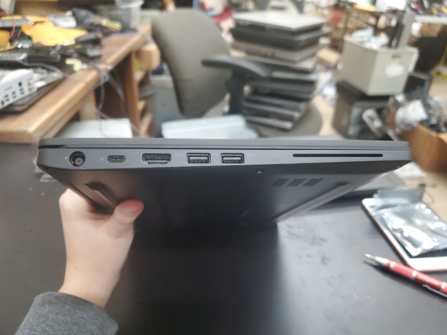 Dell Latitude 7490 14″ Touch (Intel Core i5-8350U, 16GB 256 GB SSD) 121925-7