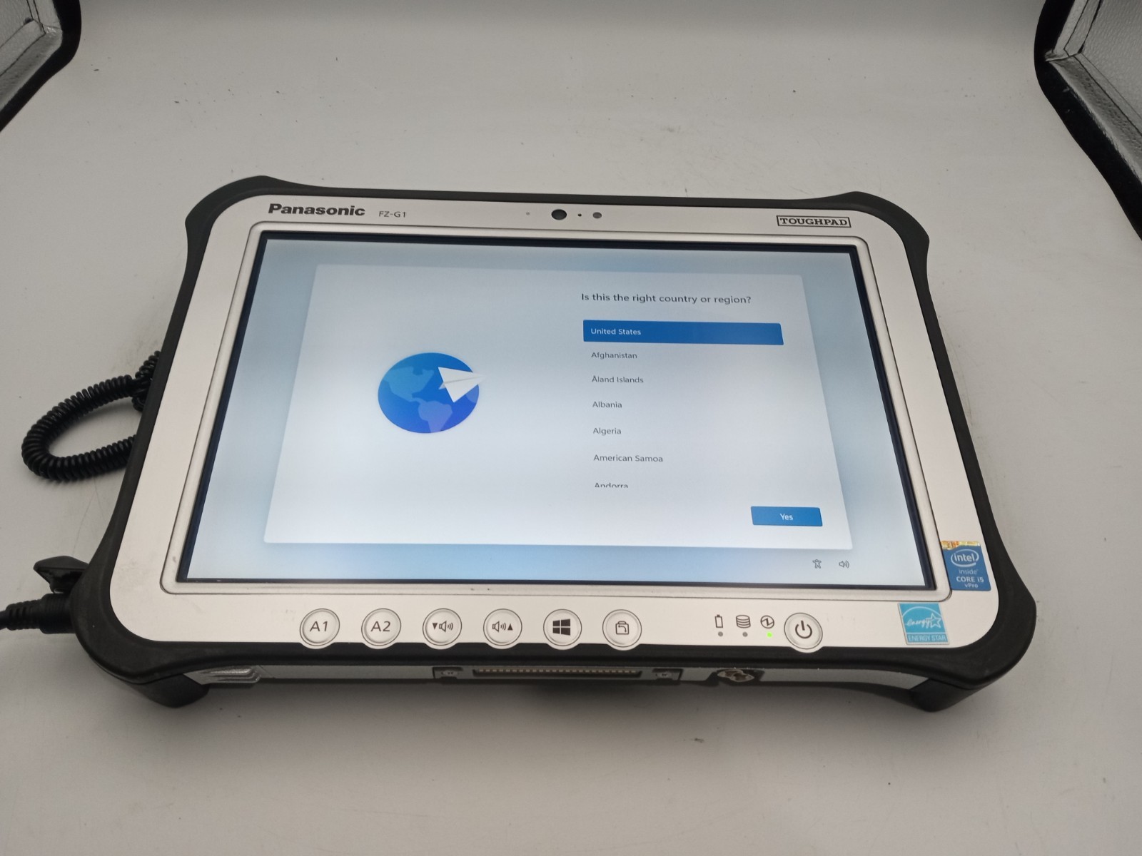 Panasonic Toughpad FZ-G1 10.1″ Tablet i5-4310U 8GB RAM 128GB SSD W11 – READ -RR