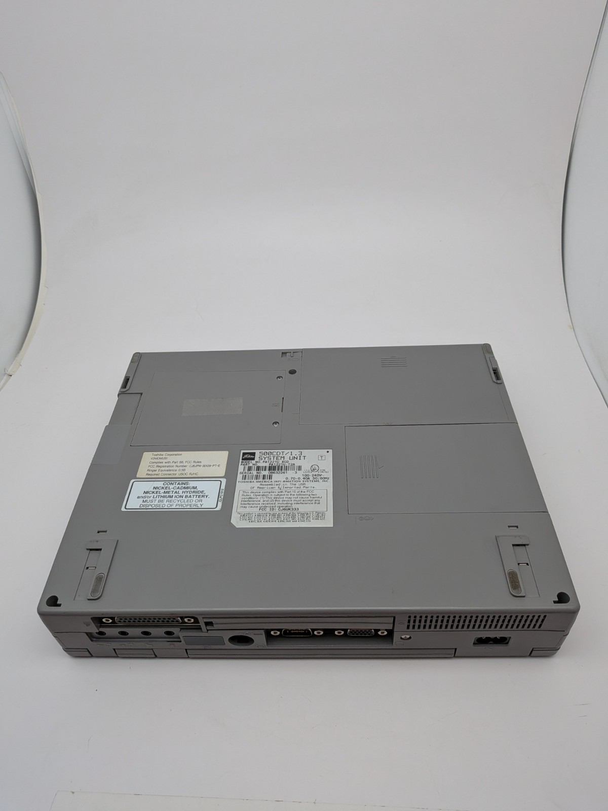 Vintage Toshiba Tecra 500CDT Notebook Computer w/HDD RAM WIN 95 *WORKS*