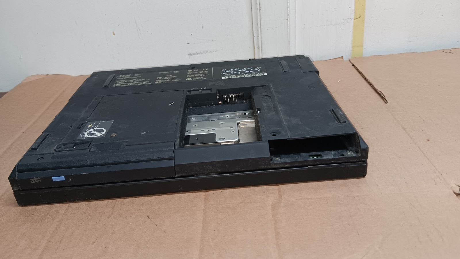 Vintage IBM ThinkPad 600 Laptop Intel Pentium II 13″ LCD Screen IBM TYPE 2645 PR