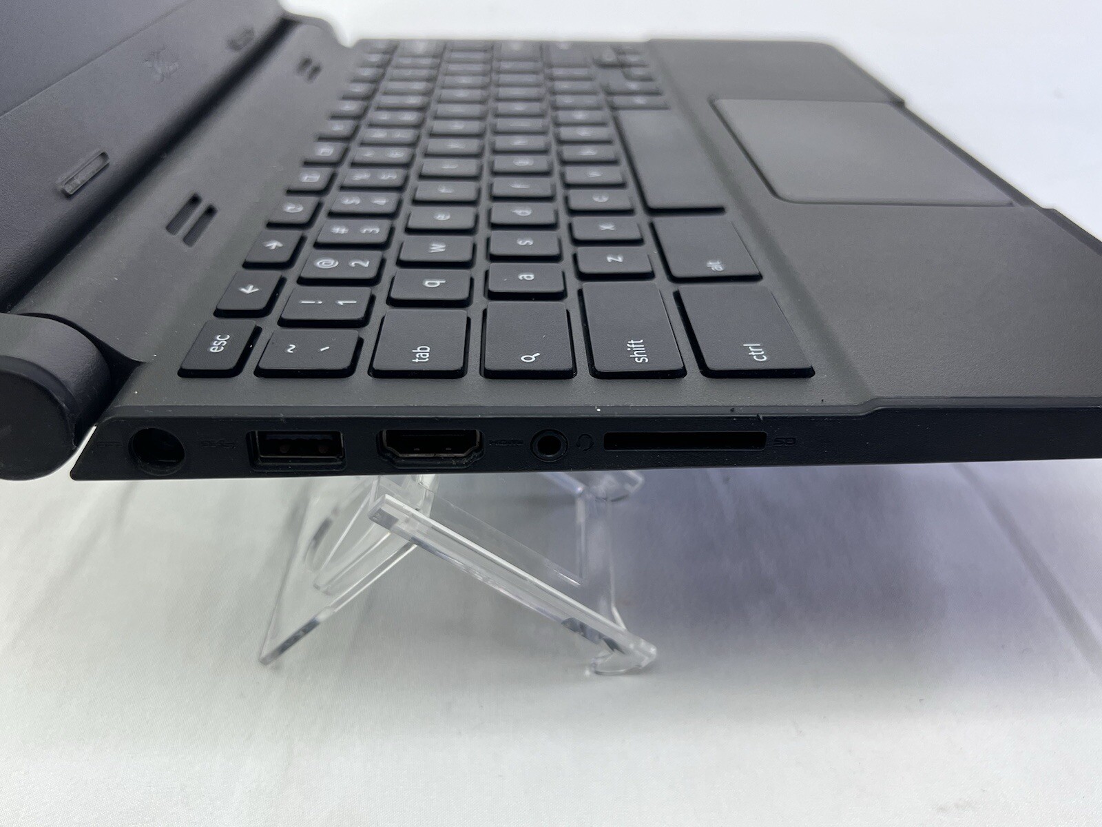 Dell Chromebook 11 (P22T) With Dell Charger